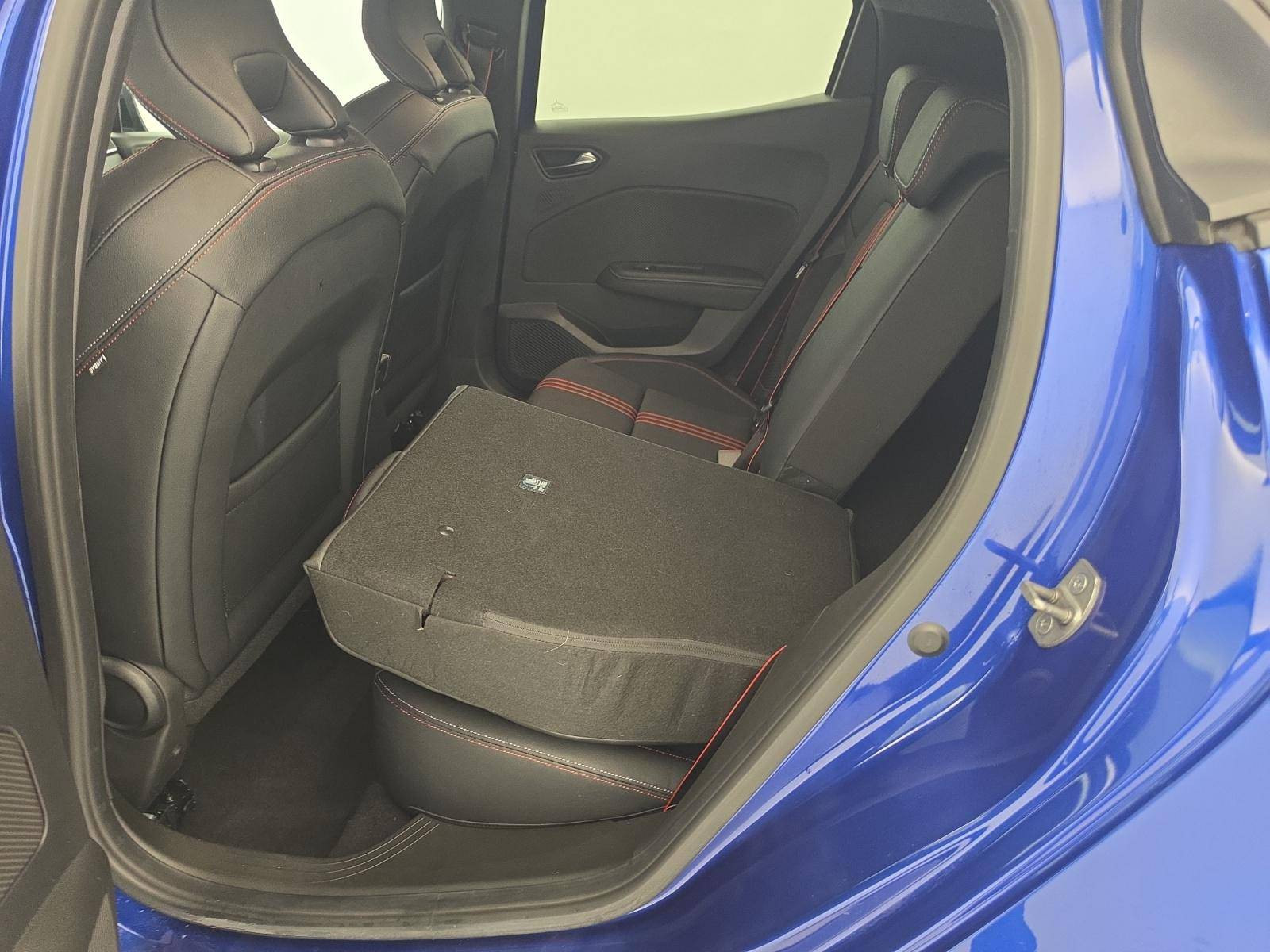 Vente en ligne Renault Clio 5 Clio E-Tech hybride 145 au prix de 19 490 €