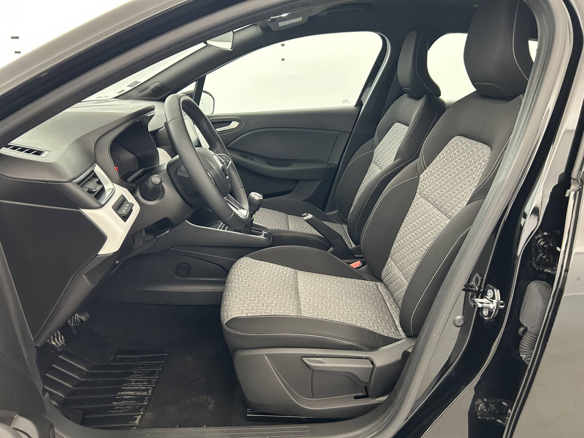 Vente en ligne Renault Clio 5 Clio TCe 90 - 21N au prix de 13 490 €