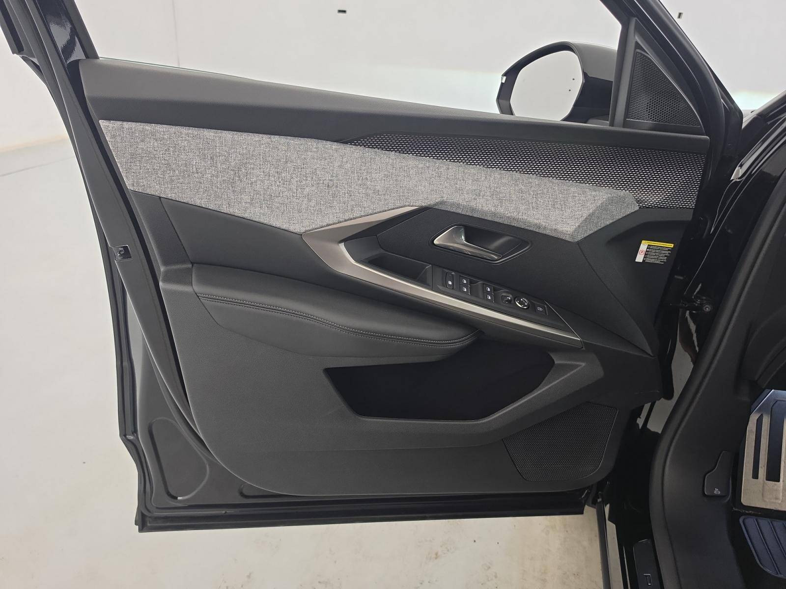Vente en ligne Peugeot 5008  Hybrid 145 ch e-DCS6 au prix de 32 990 €