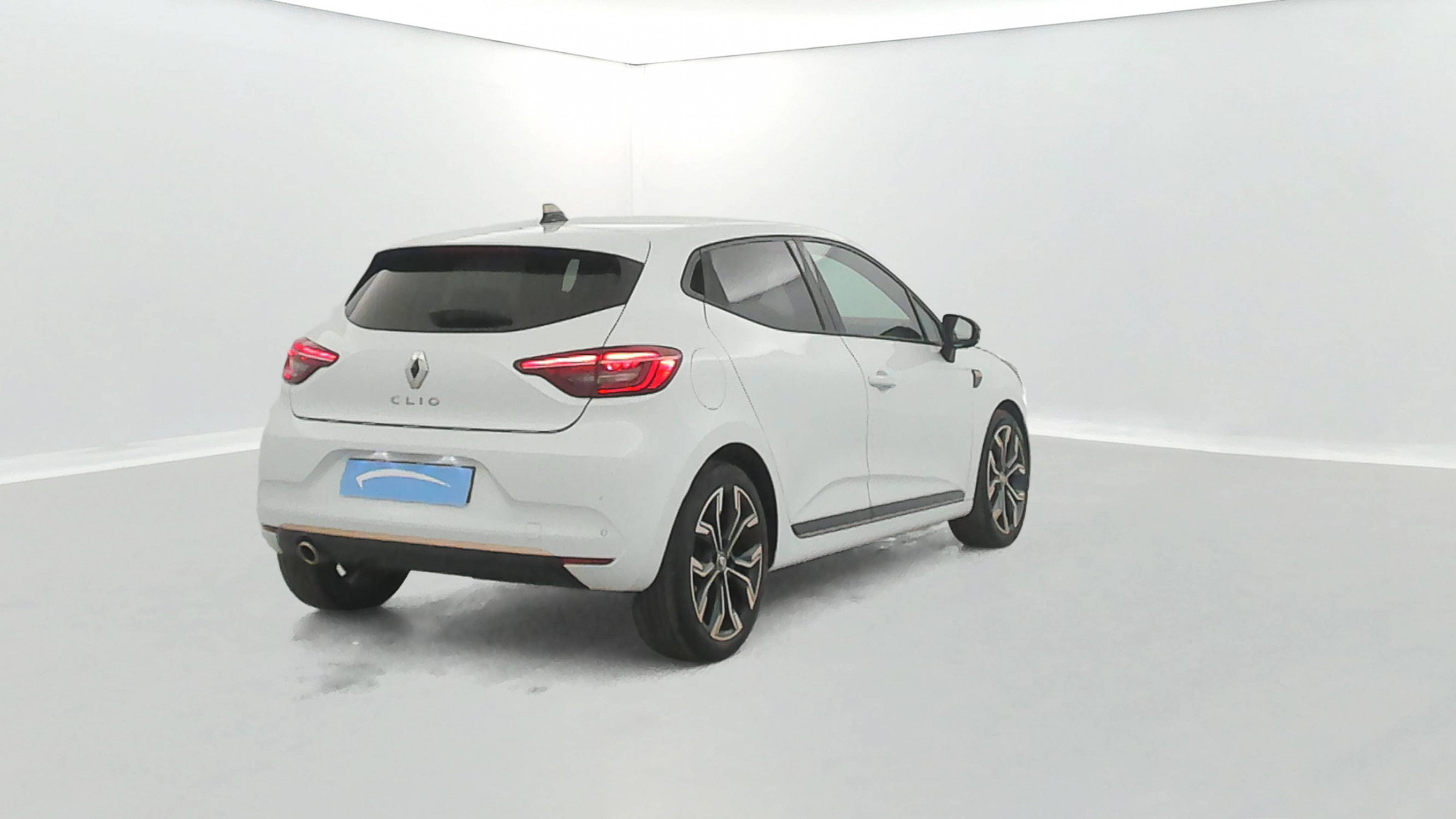 Vente en ligne Renault Clio 5 Clio TCe 140 - 21N au prix de 16 490 €