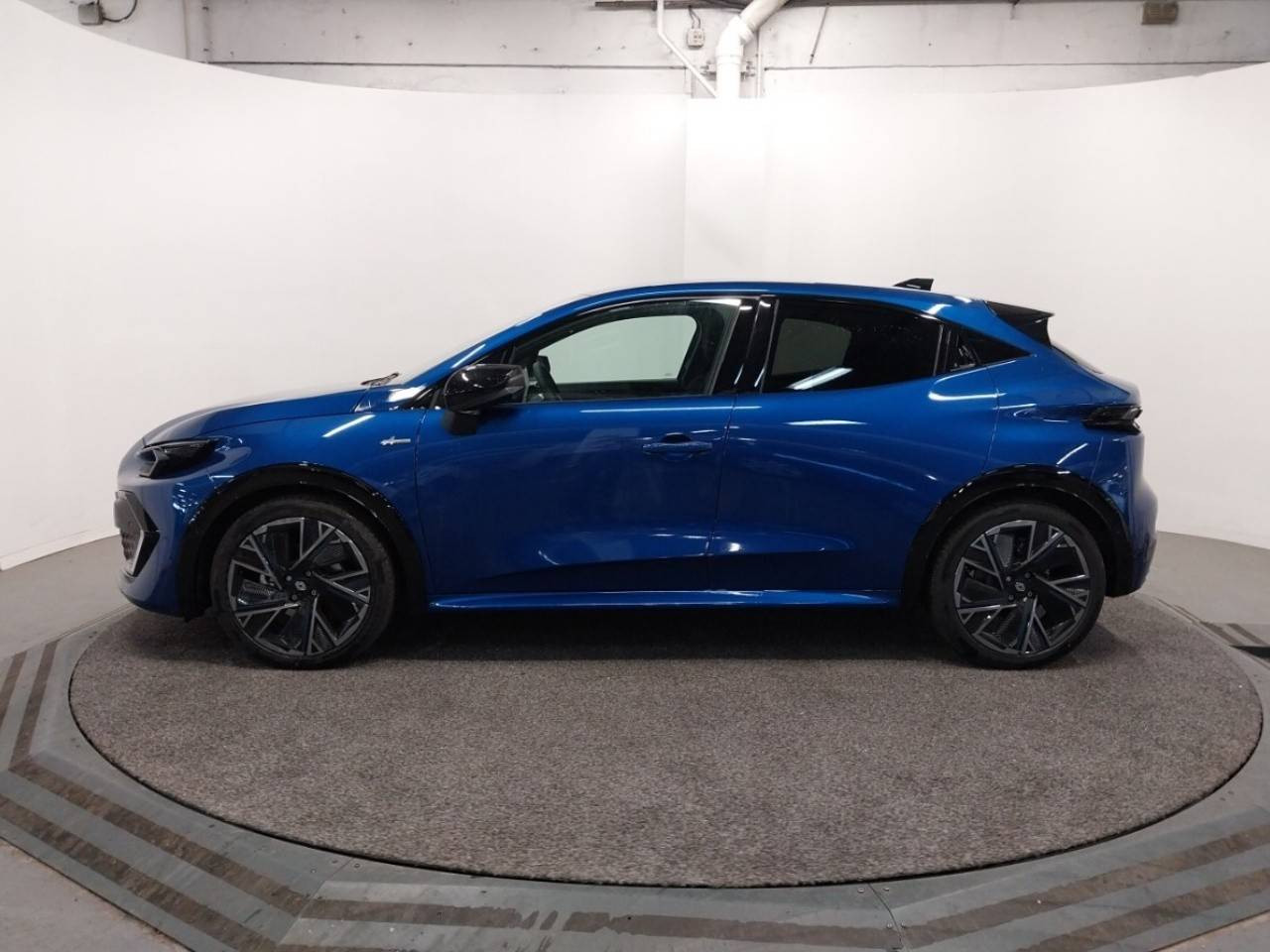 Vente en ligne Renault Clio 6 Clio E-Tech full hybrid 160 ch au prix de 30 400 €