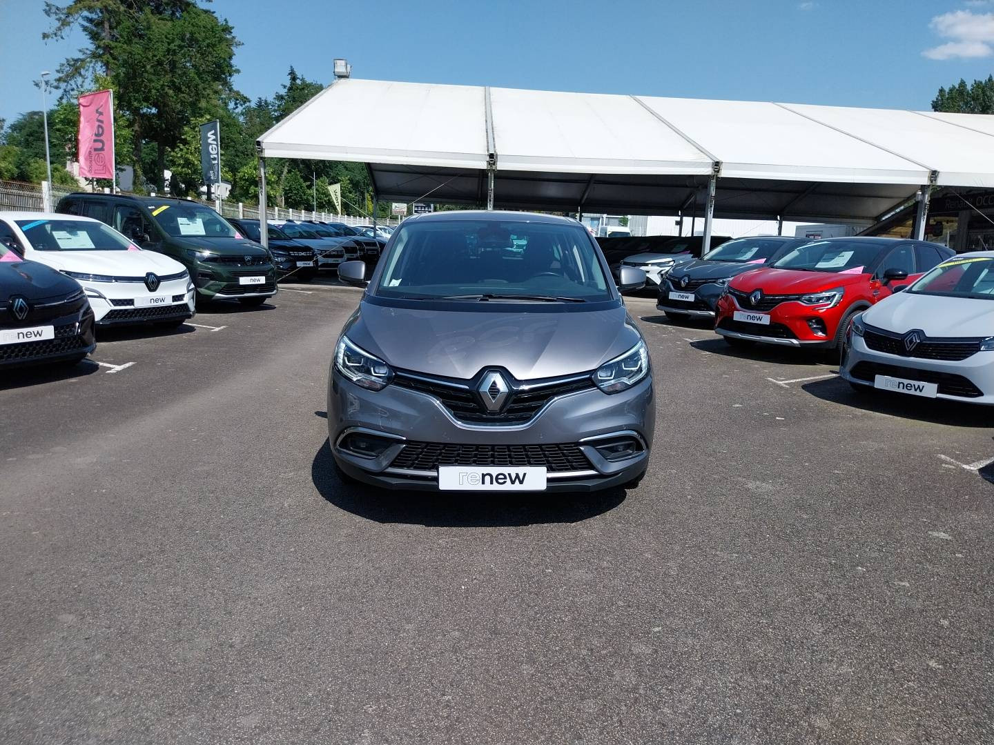 Vente en ligne Renault Grand Scenic 4 Grand Scenic TCe 140 au prix de 19 590 €