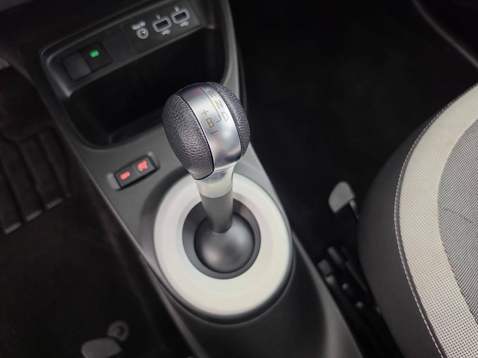 Vente en ligne Renault Twingo Electrique Twingo III E-Tech au prix de 13 490 €