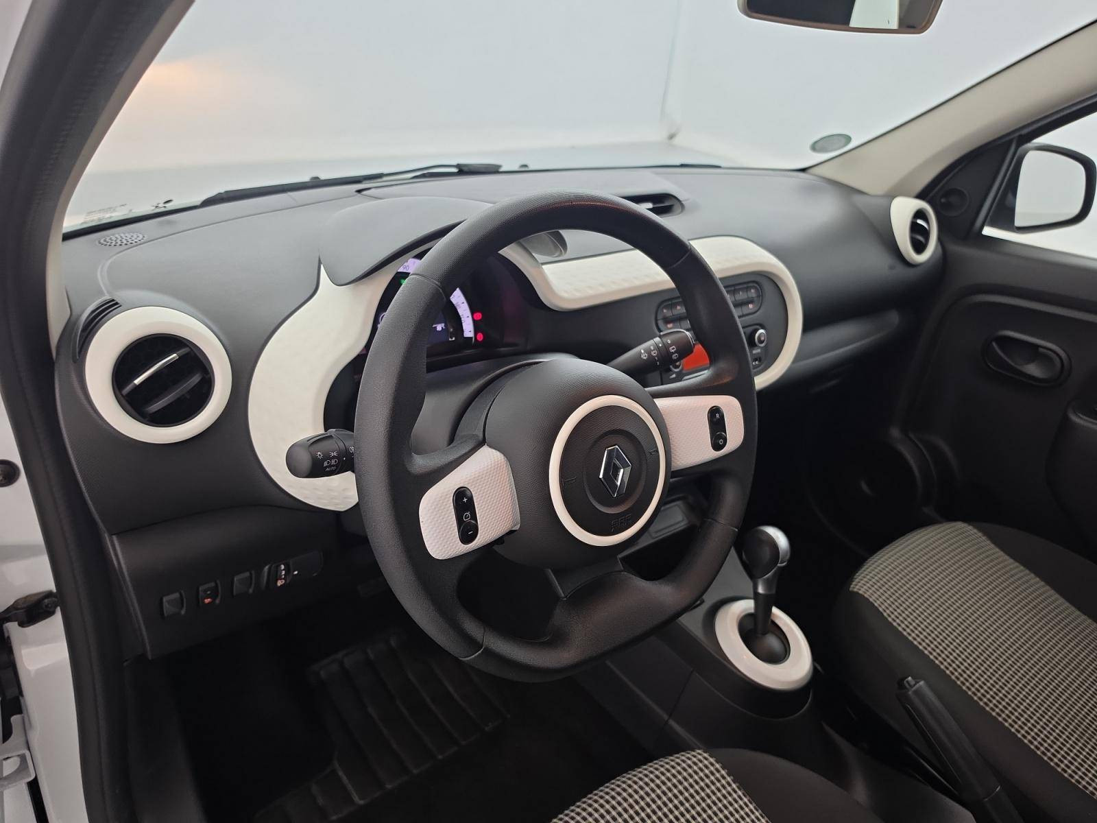 Vente en ligne Renault Twingo Electrique Twingo III E-Tech au prix de 11 990 €