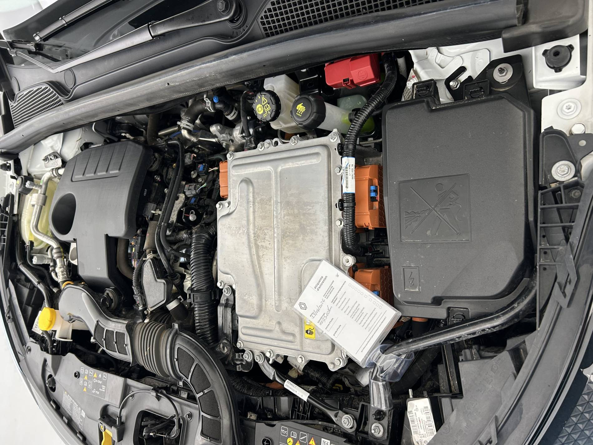 Vente en ligne Renault Clio 5 Clio E-Tech full hybrid 145 au prix de 16 991 €