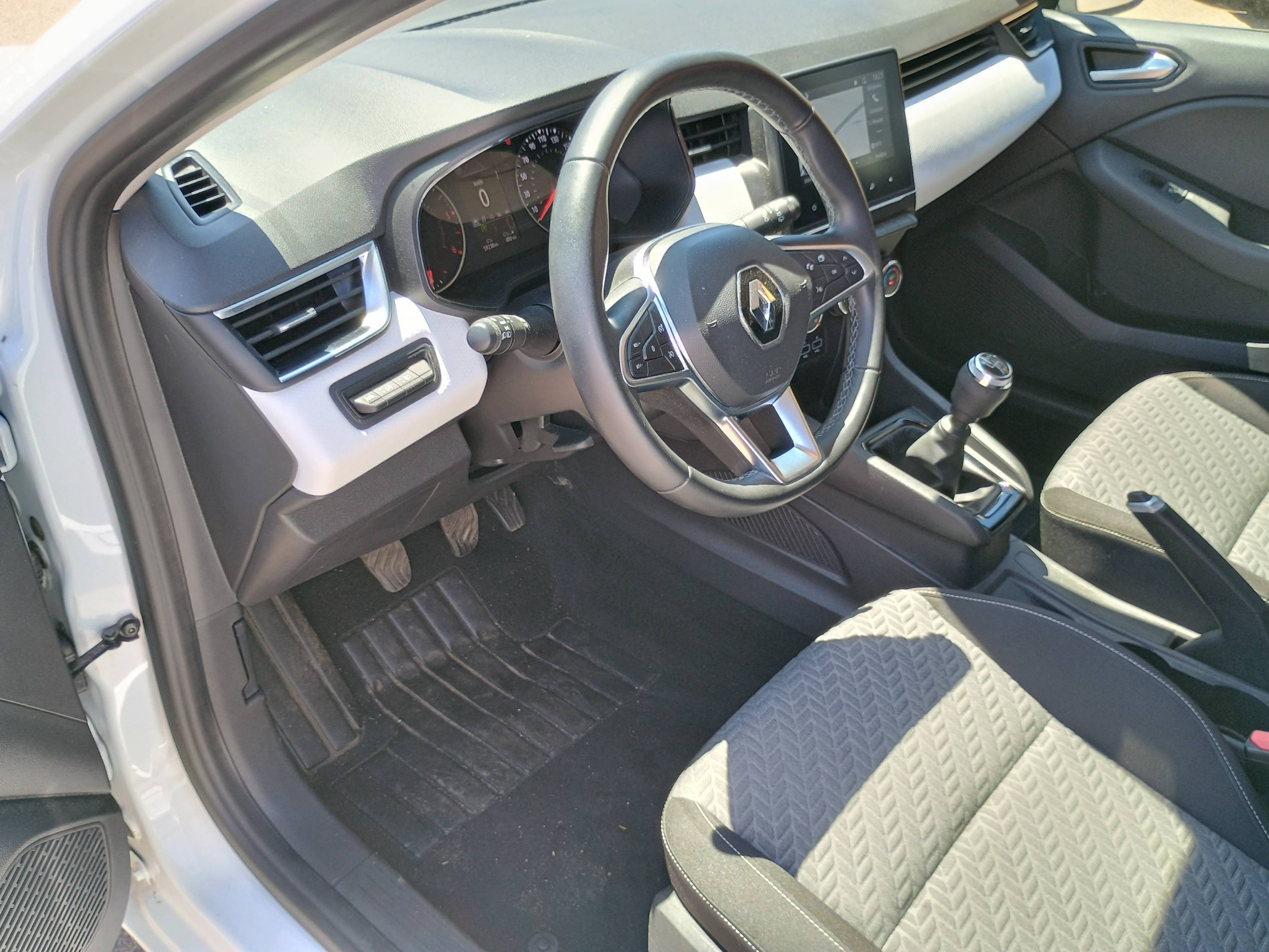 Vente en ligne Renault Clio 5 Clio Blue dCi 100 au prix de 14 991 €