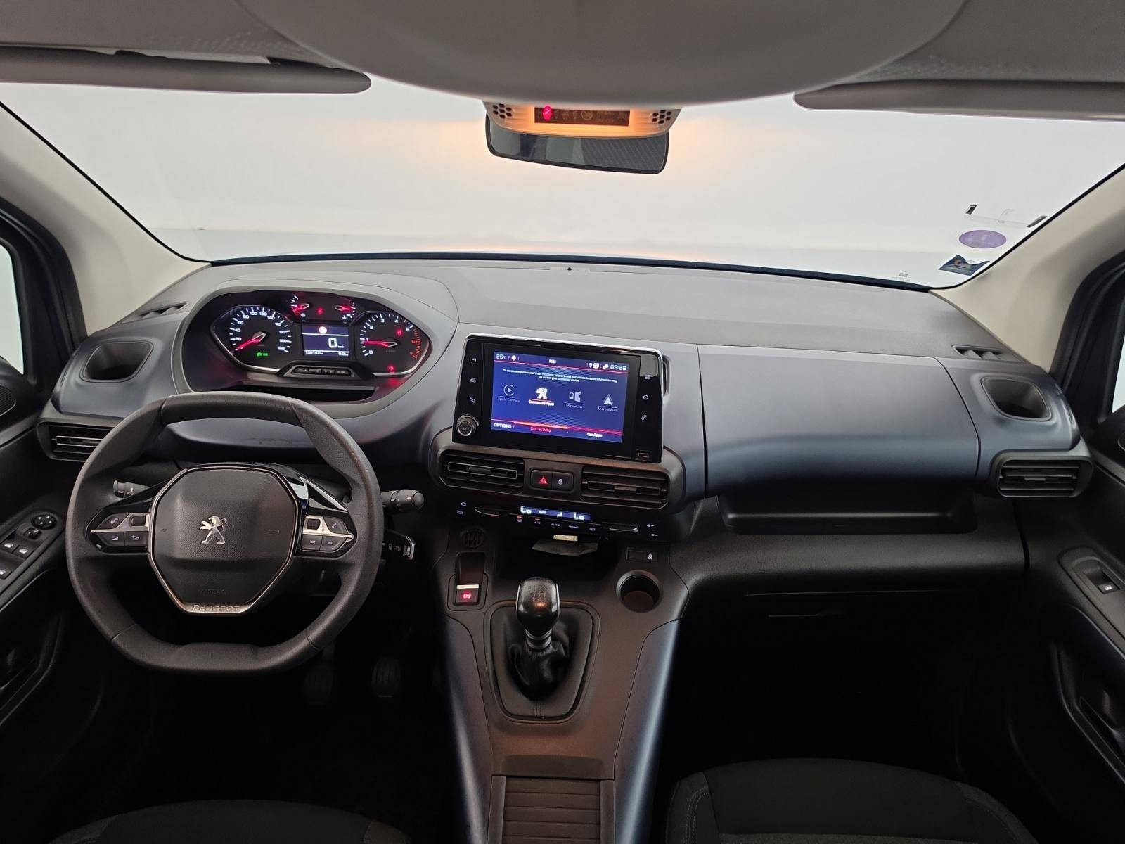 Vente en ligne Peugeot Rifter  Standard PureTech 110 S&S BVM6 au prix de 16 991 €