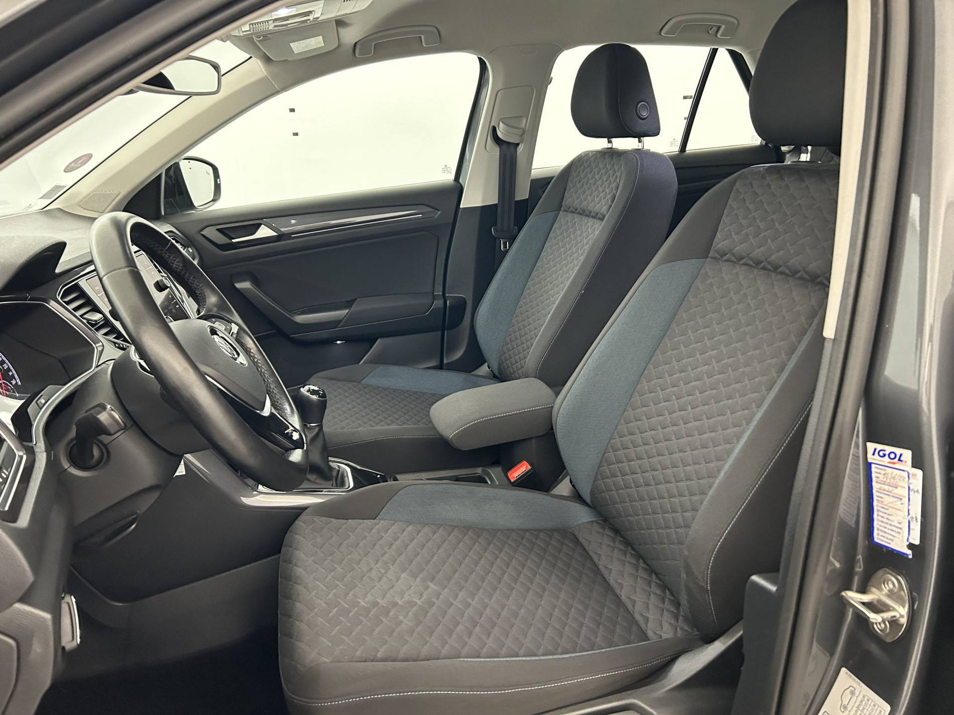 Vente en ligne Volkswagen T-Roc  1.0 TSI 115 Start/Stop BVM6 au prix de 17 990 €