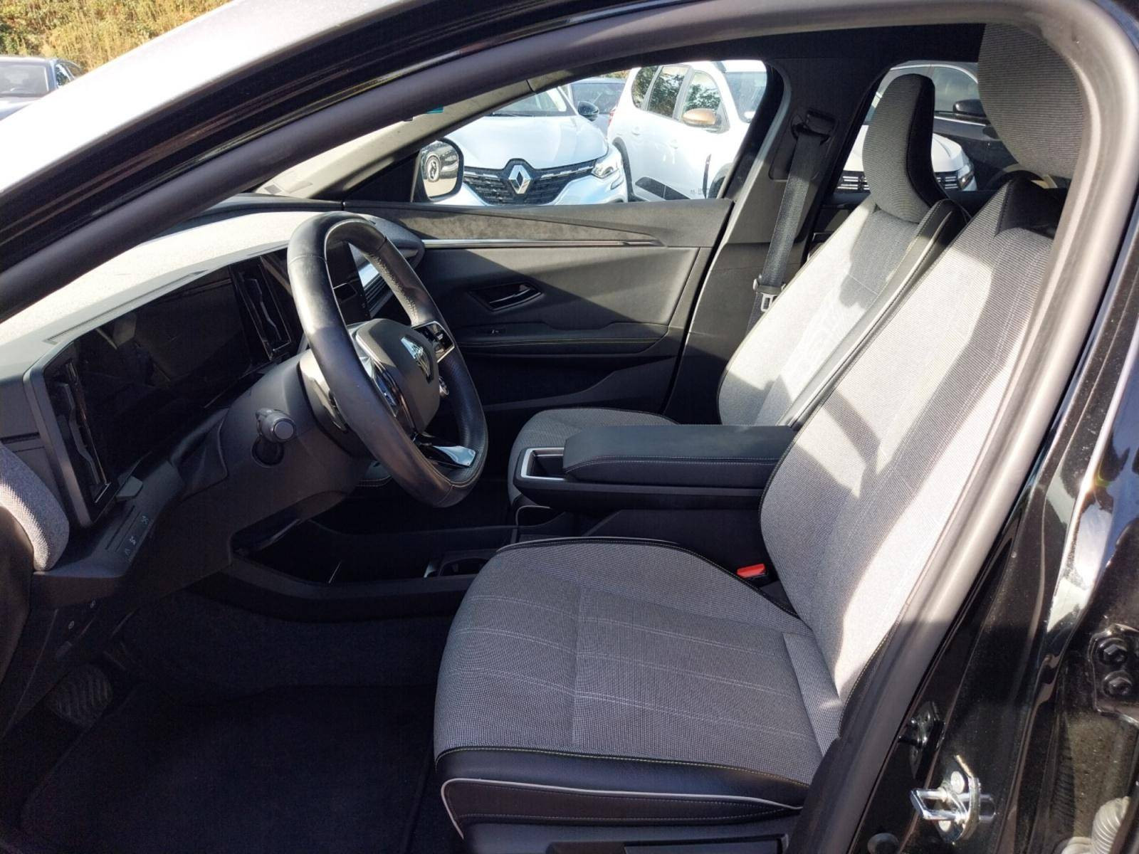 Vente en ligne Renault Megane E-Tech  EV60 220 ch super charge au prix de 25 990 €