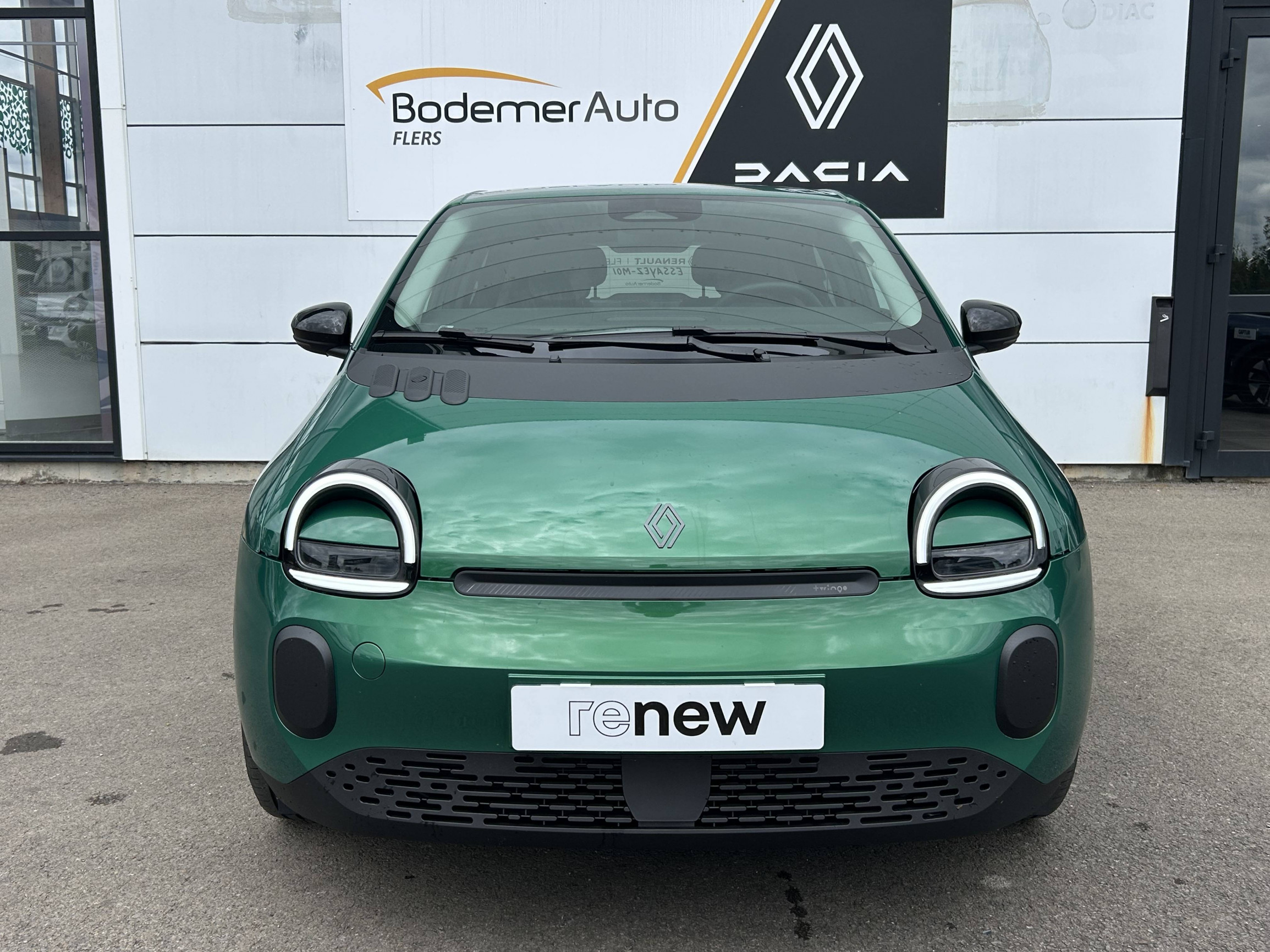 Vente en ligne Renault Twingo Electrique  80 ch autonomie urbaine au prix de 18 360 €