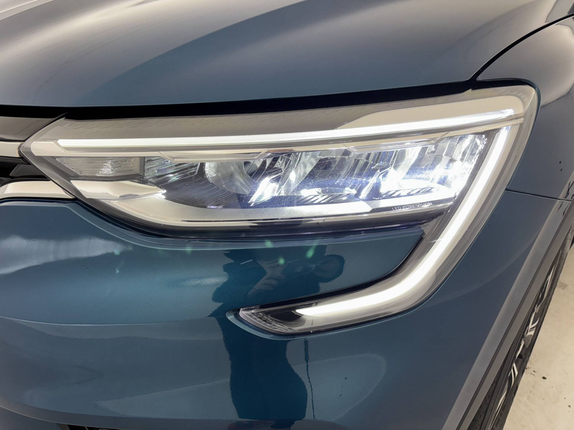 Vente en ligne Renault Arkana  mild hybrid 140 EDC FAP - 22 au prix de 18 990 €