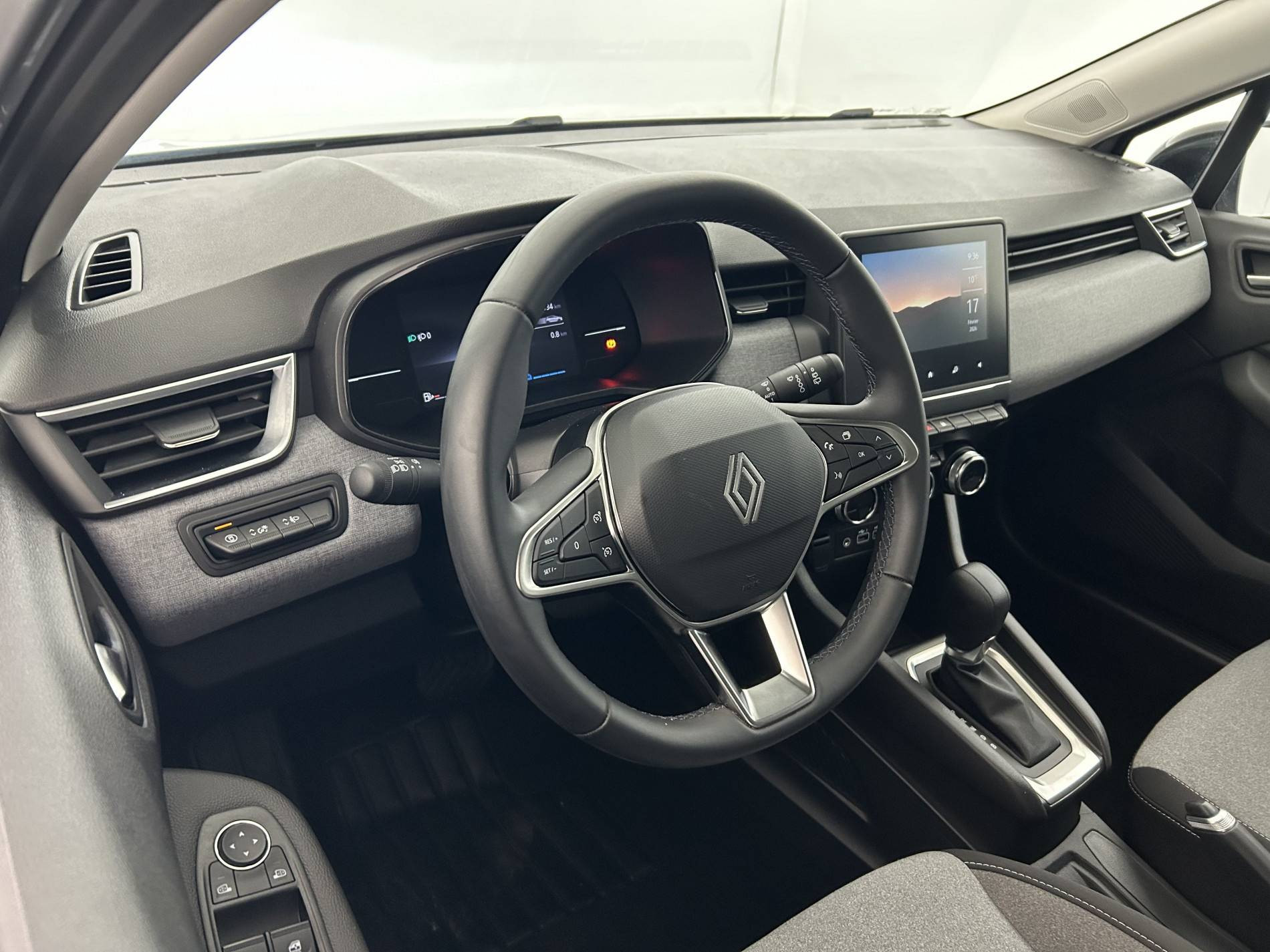 Vente en ligne Renault Clio 5 Clio E-Tech full hybrid 145 au prix de 20 890 €