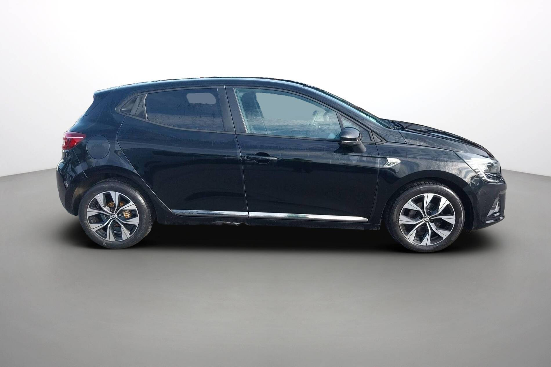 Vente en ligne Renault Clio 5 Clio TCe 90 - 21 au prix de 12 490 €