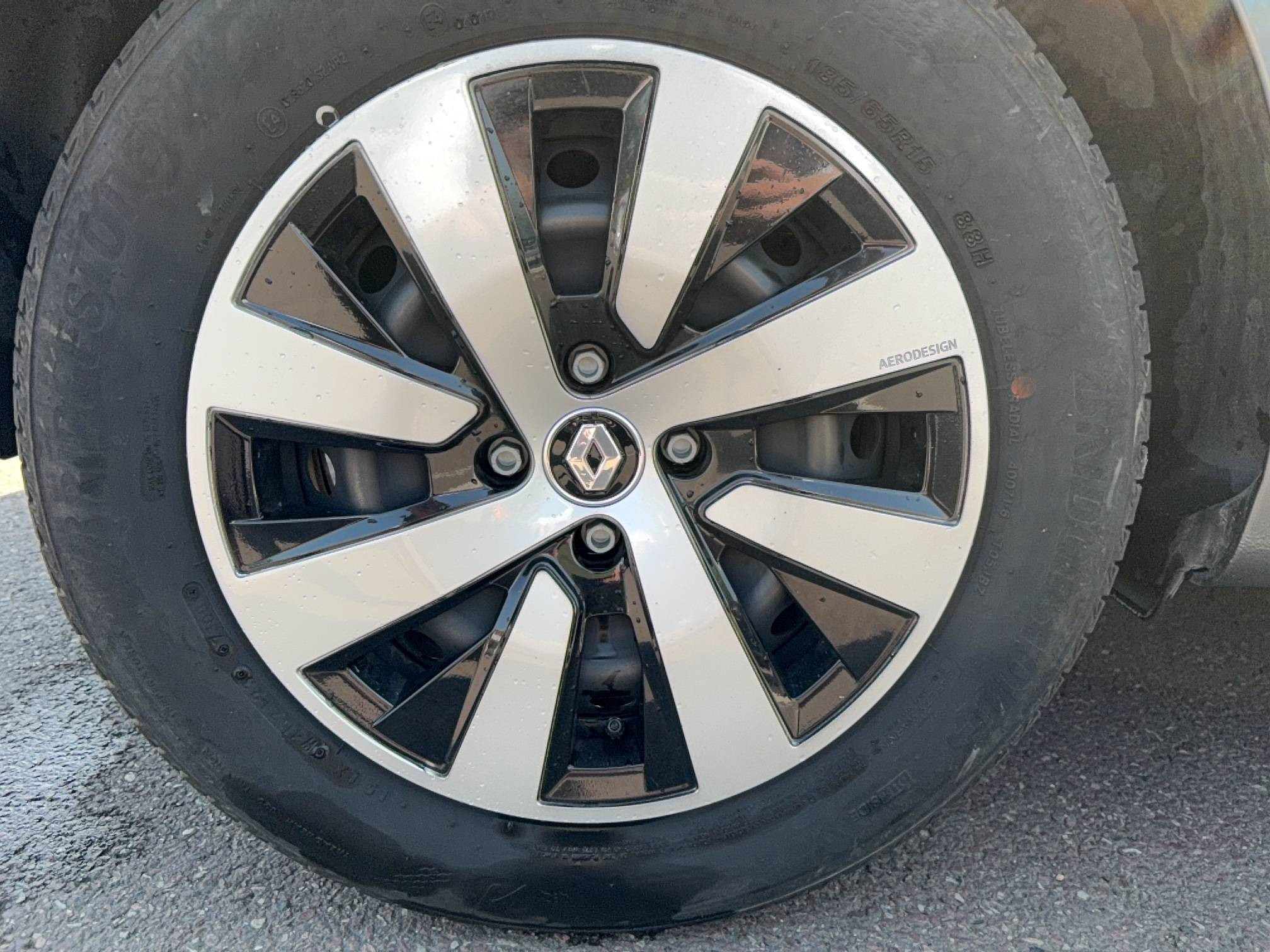 Vente en ligne Renault Clio 5 Clio TCe 90 au prix de 14 290 €