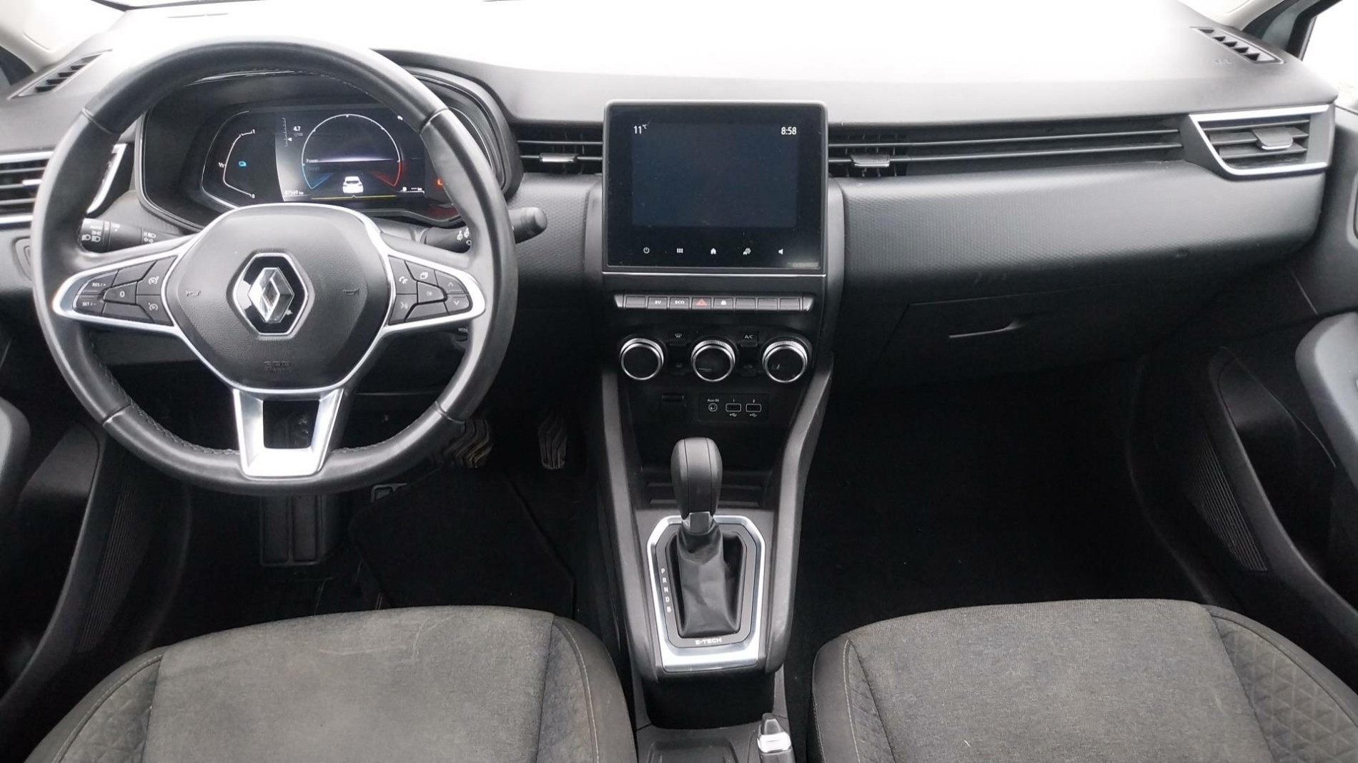 Vente en ligne Renault Clio 5 Clio E-Tech 140 - 21N au prix de 14 290 €