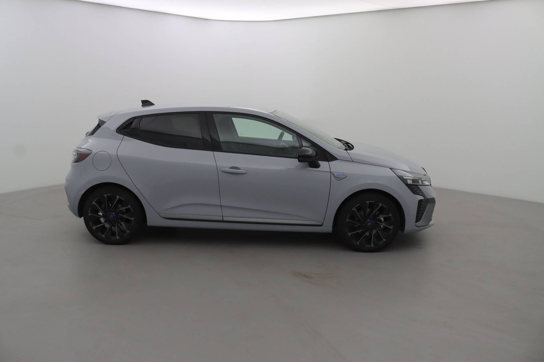 Vente en ligne Renault Clio 5 Clio E-Tech full hybrid 145 ch GSR2 au prix de 22 990 €