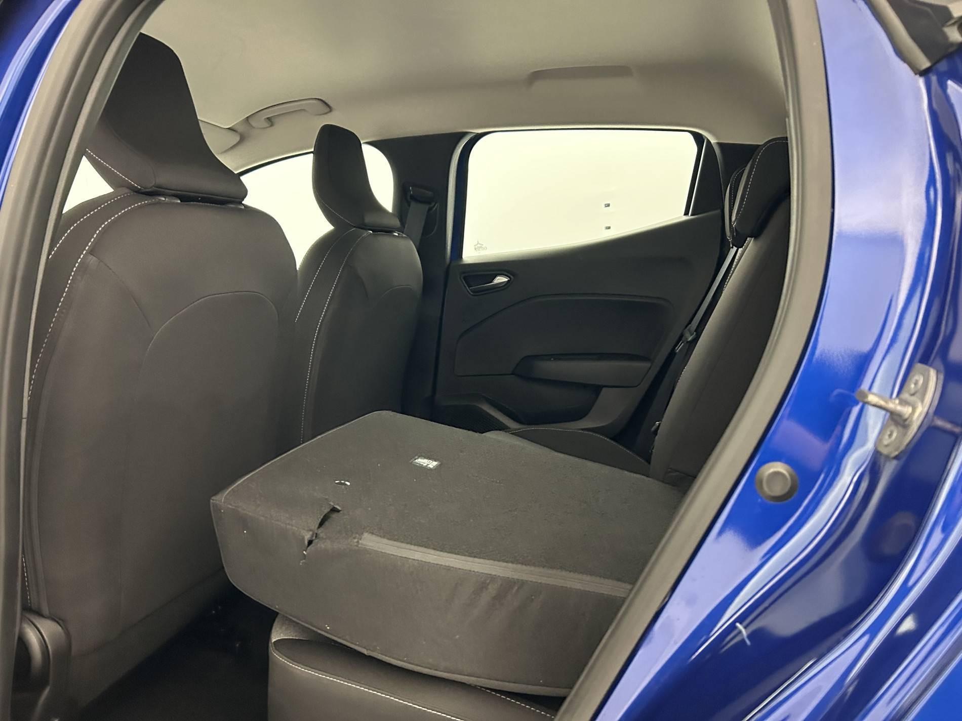 Vente en ligne Renault Clio 5 Clio TCe 90 au prix de 15 990 €
