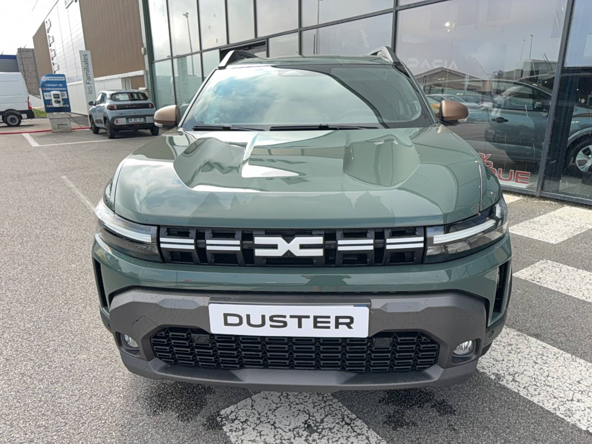 Vente en ligne Dacia Duster  Hybrid 155 au prix de 28 500 €