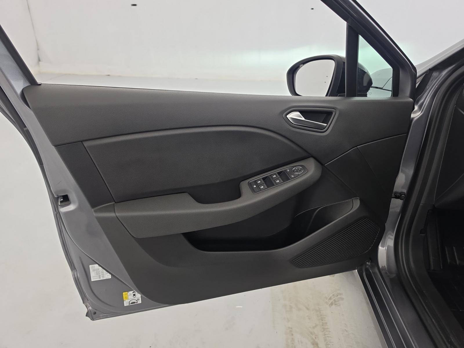 Vente en ligne Renault Clio 5 Clio TCe 100 GPL au prix de 13 990 €