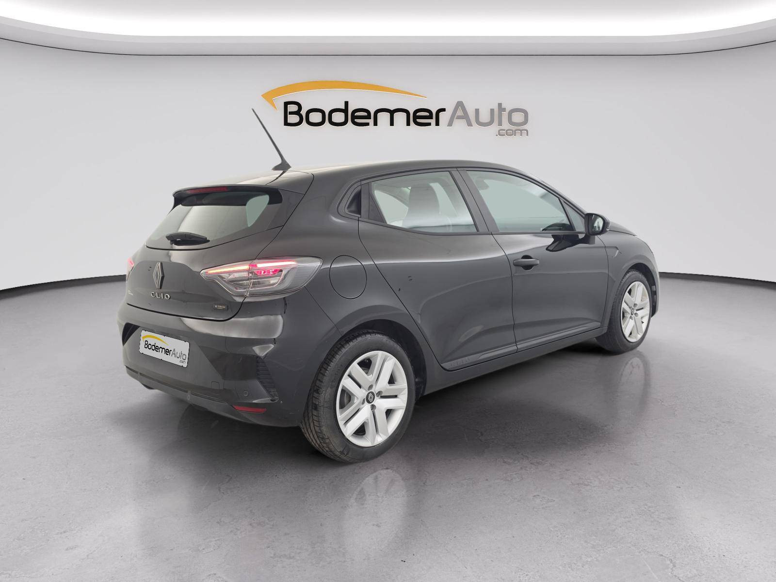 Vente en ligne Renault Clio 5 Clio E-Tech full hybrid 145 au prix de 16 490 €
