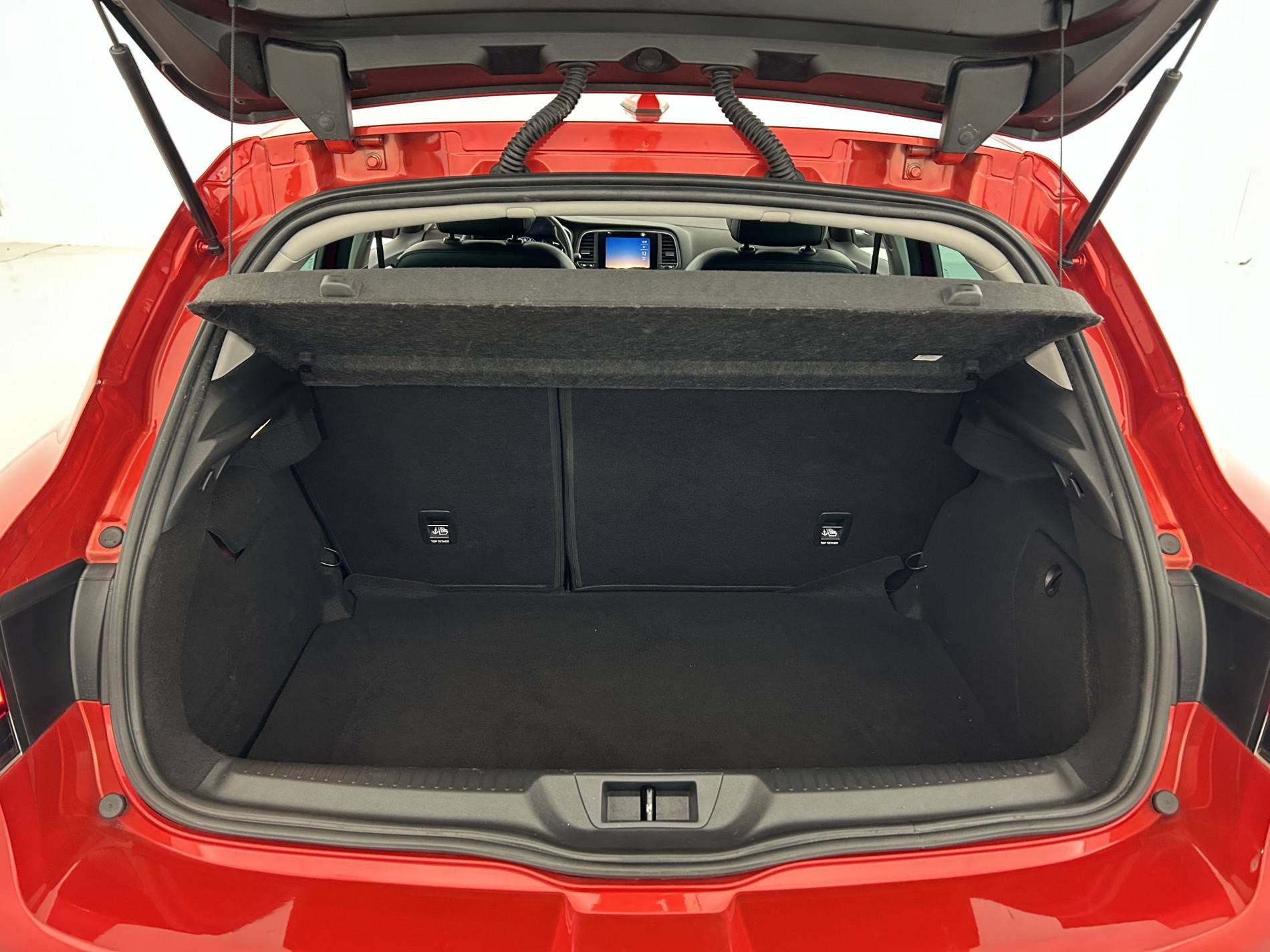 Vente en ligne Renault Megane 4  Blue dCi 115 EDC au prix de 18 785 €