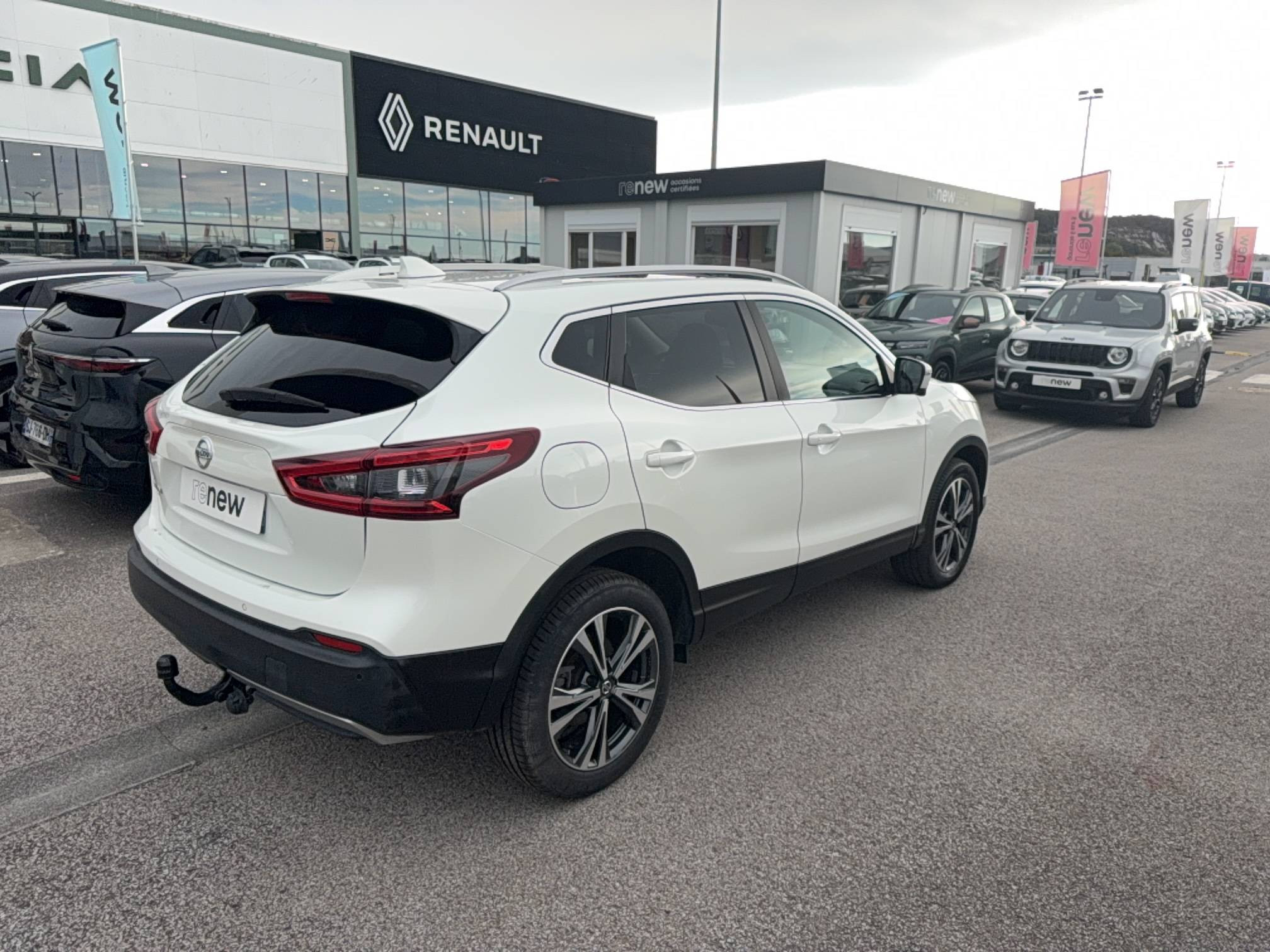 Vente en ligne Nissan Qashqai Qashqai 1.5 dCi 115 au prix de 16 990 €