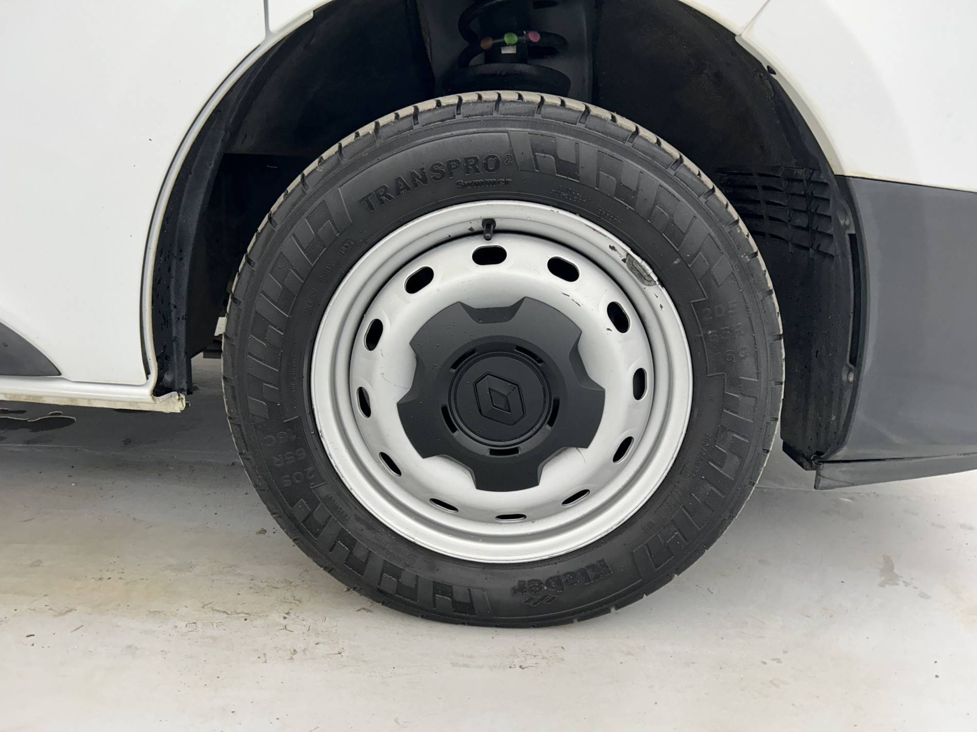 Vente en ligne Renault Trafic 3 Fourgon TRAFIC FGN L1H1 2800 KG BLUE DCI 110 au prix de 20 990 €