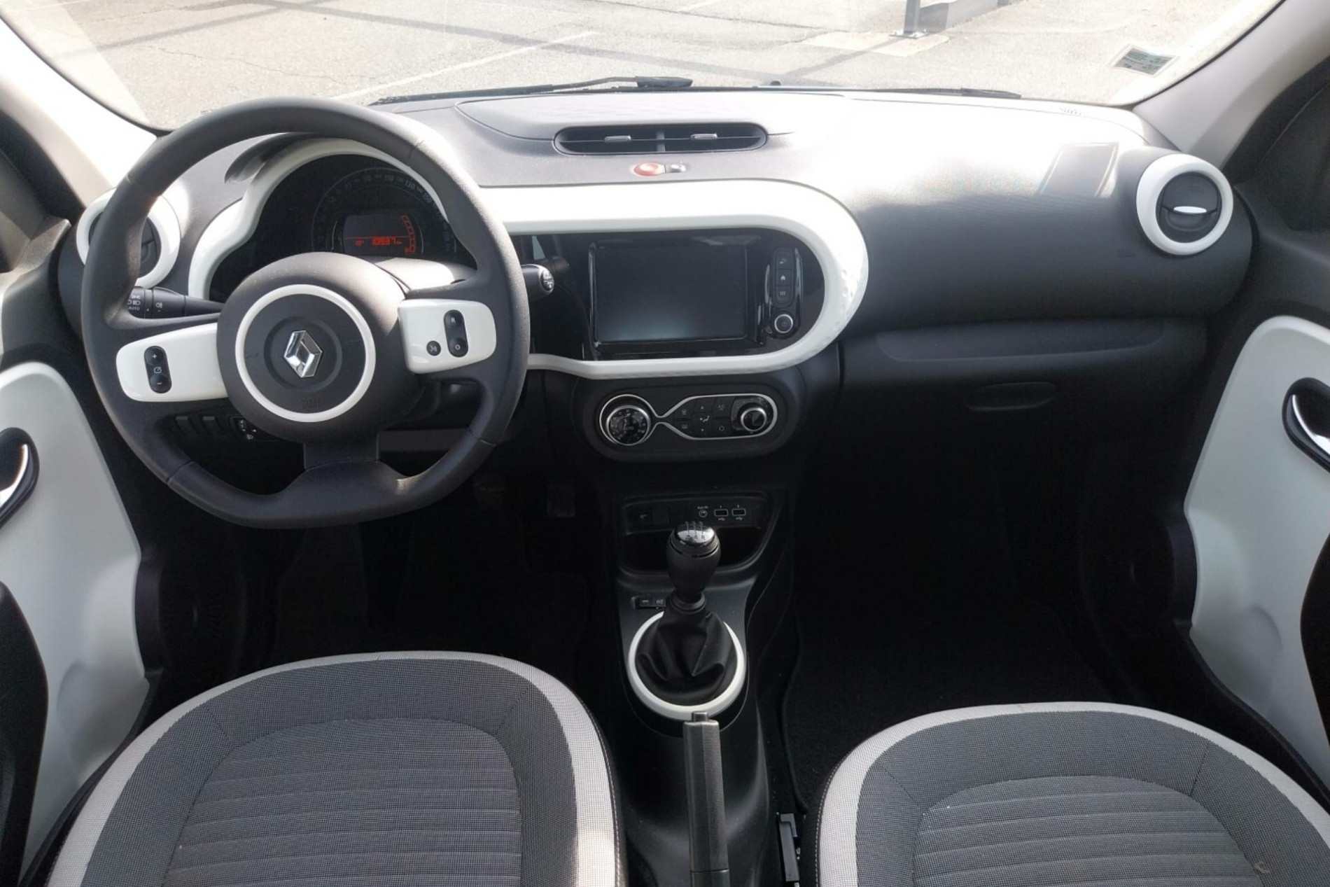 Vente en ligne Renault Twingo 3  SCe 65 au prix de 12 490 €