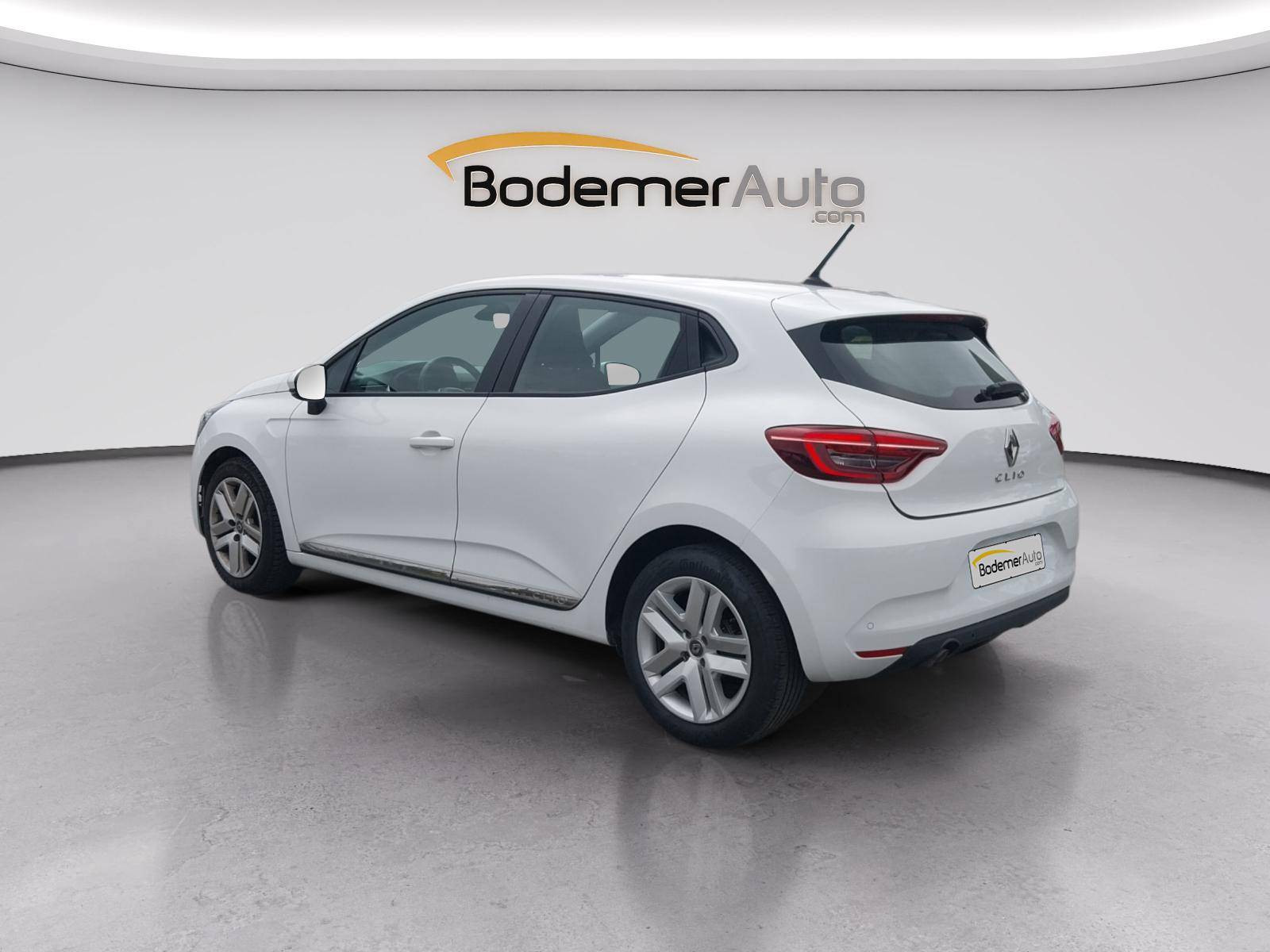 Vente en ligne Renault Clio 5 Clio TCe 90 - 21N au prix de 12 490 €
