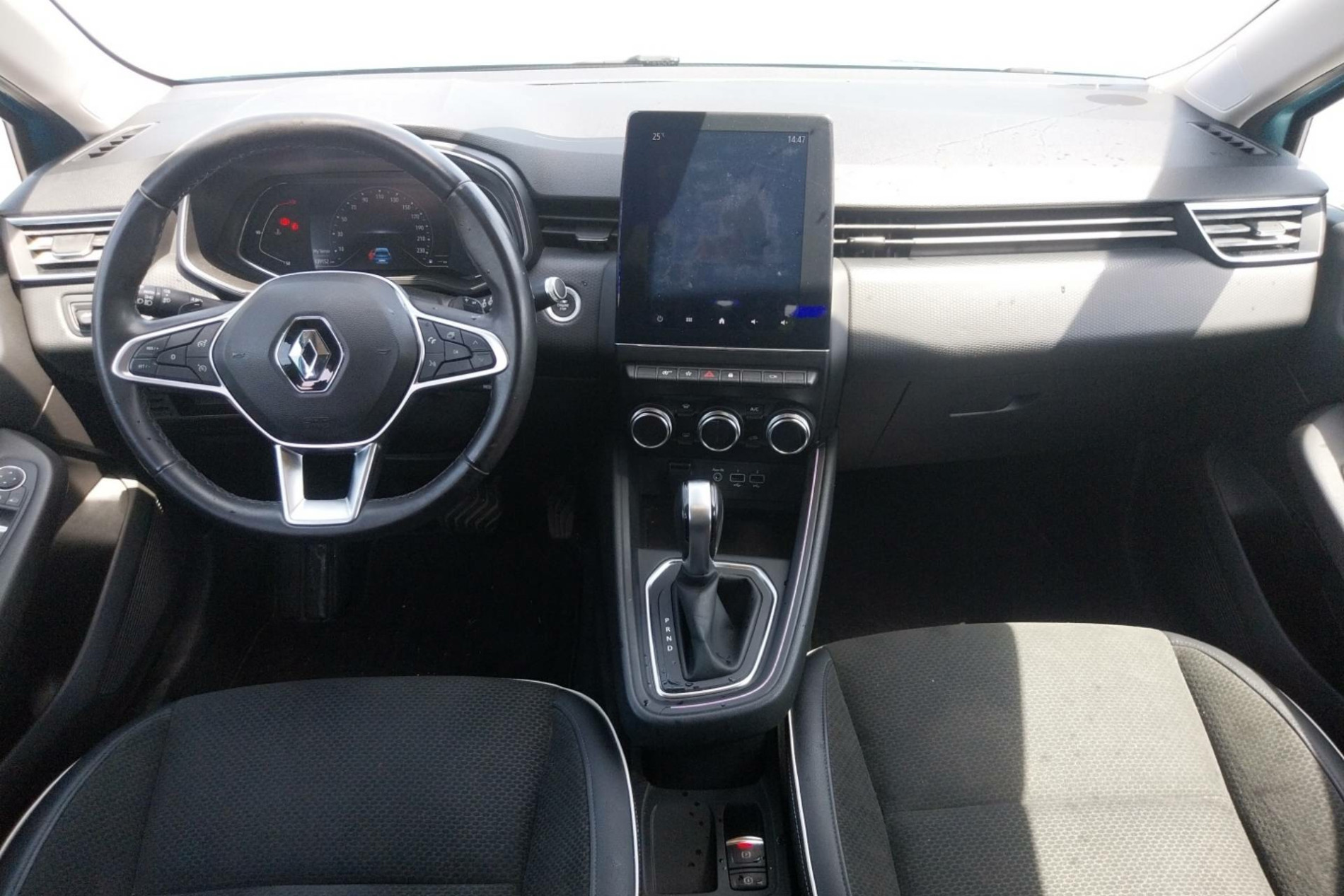 Vente en ligne Renault Clio 5 Clio TCe 130 EDC FAP au prix de 11 990 €
