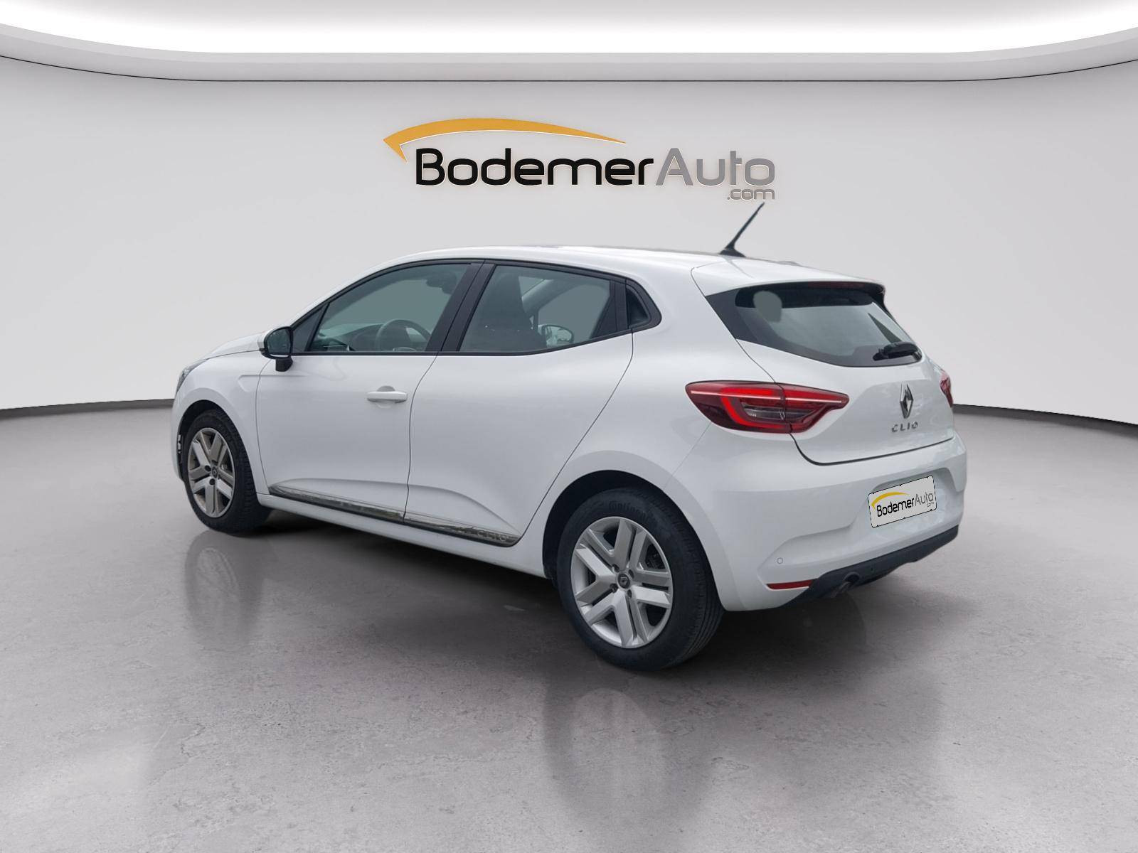 Vente en ligne Renault Clio 5 Clio TCe 90 - 21N au prix de 12 490 €