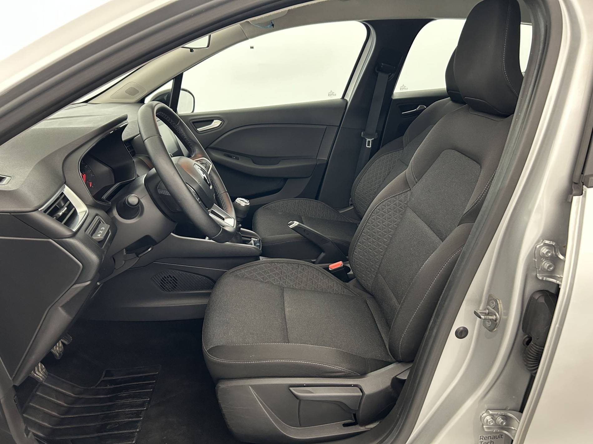 Vente en ligne Renault Clio 5 Clio TCe 90 au prix de 13 990 €