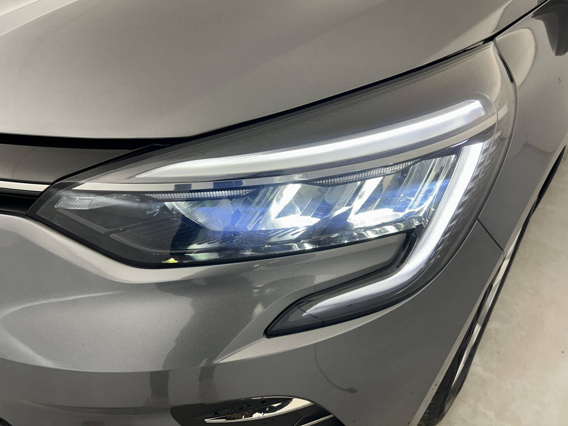 Vente en ligne Renault Clio 5 Clio TCe 90 au prix de 14 990 €