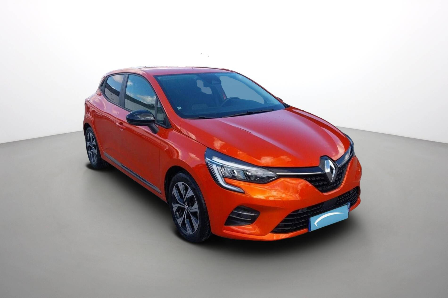Vente en ligne Renault Clio 5 Clio E-Tech full hybrid 145 au prix de 17 390 €