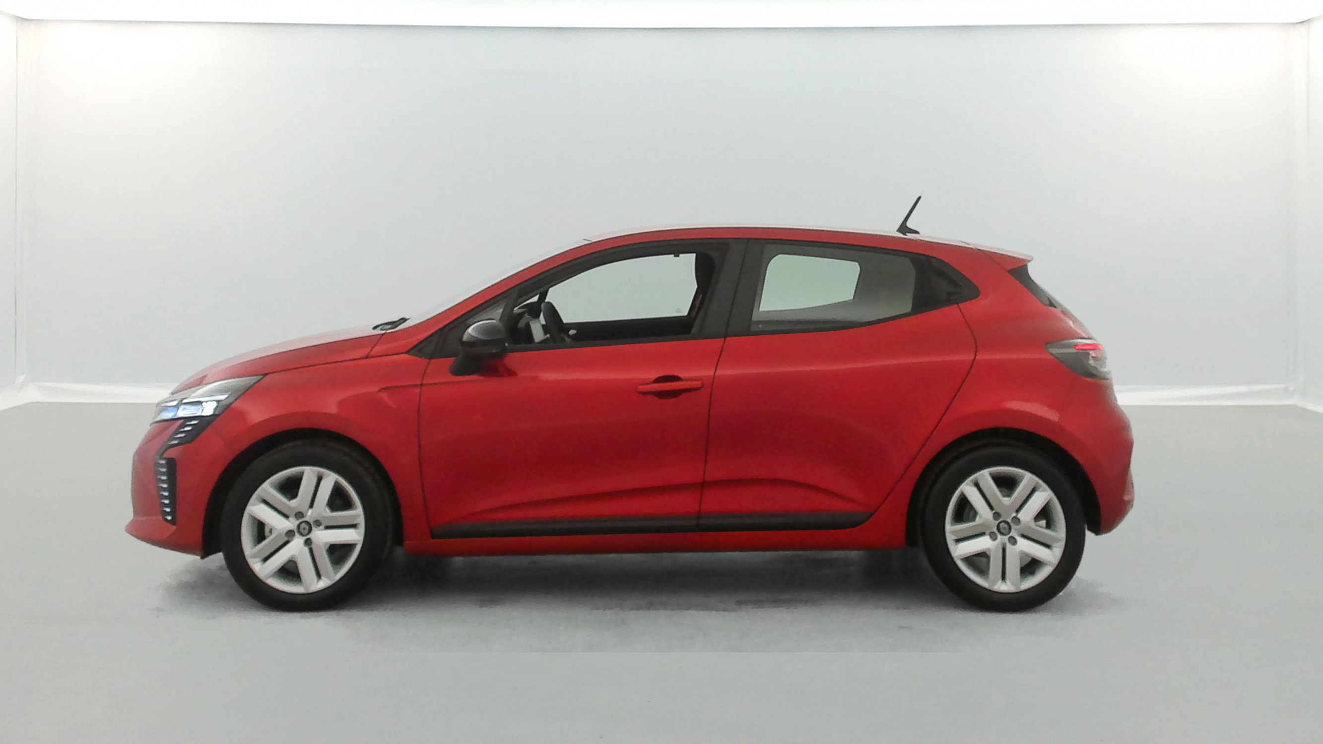 Vente en ligne Renault Clio 5 Clio E-Tech full hybrid 145 ch GSR2 au prix de 20 490 €
