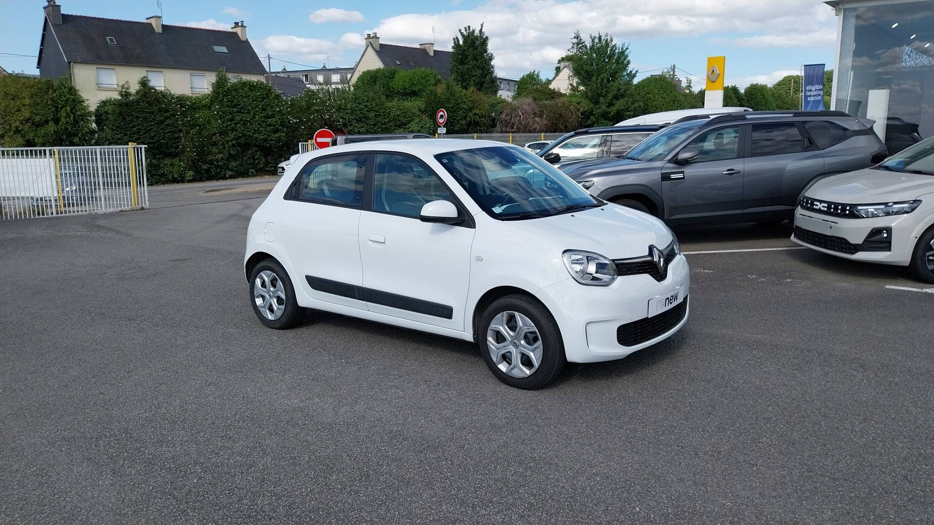Vente en ligne Renault Twingo 3  SCe 65 - 21 au prix de 11 990 €