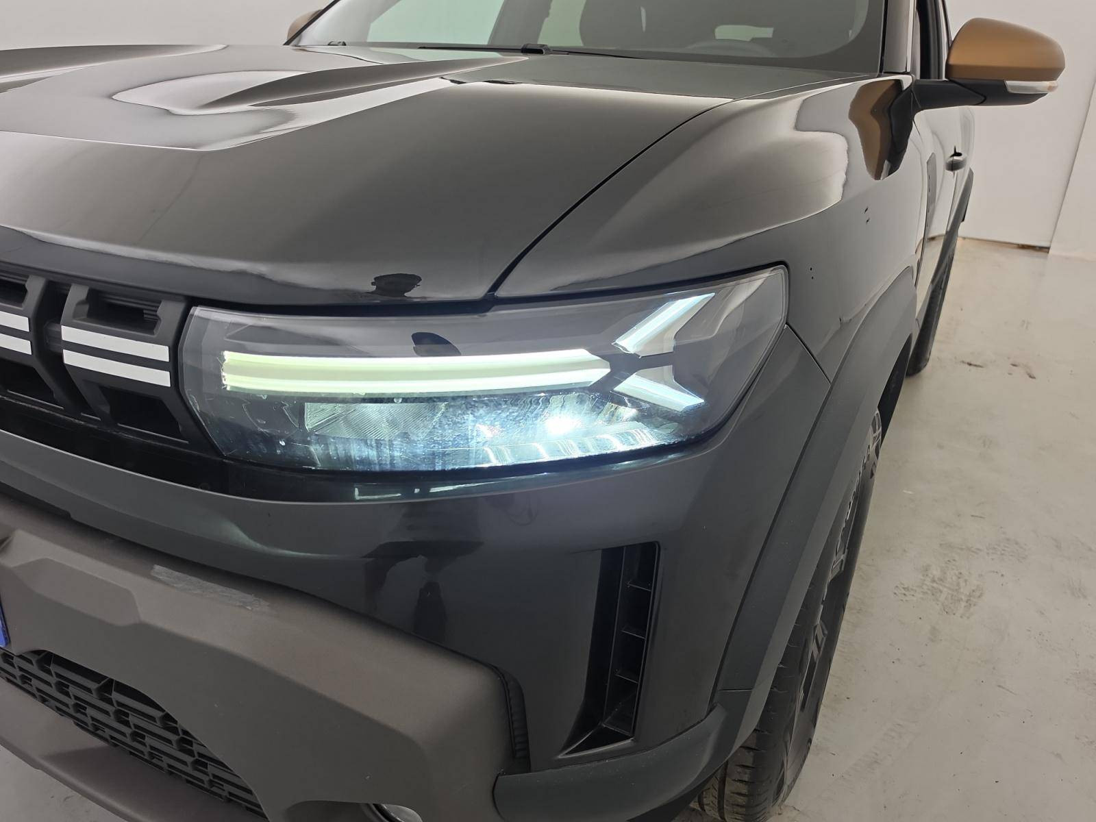 Vente en ligne Dacia Duster  Hybrid 140 au prix de 25 990 €