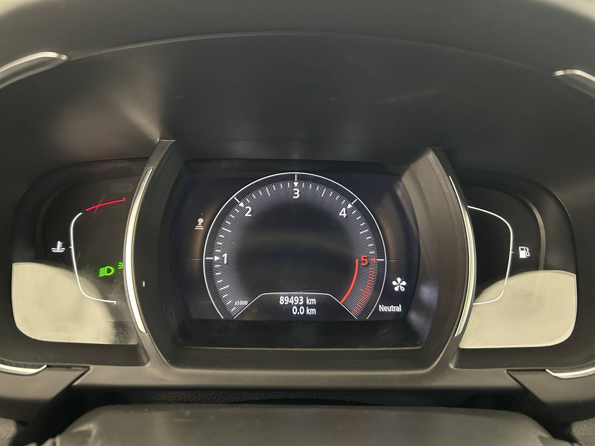Vente en ligne Renault Scenic 4 Scenic Blue dCi 120 au prix de 16 390 €