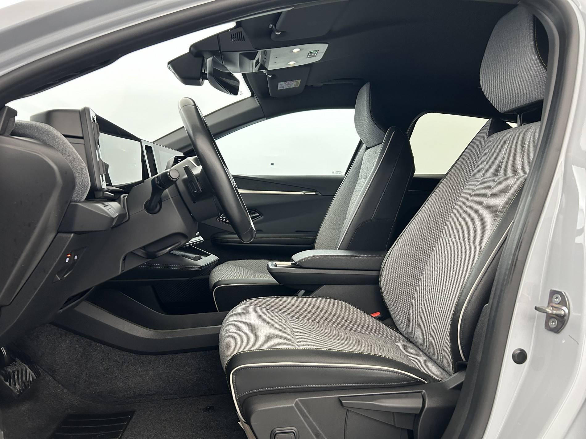 Vente en ligne Renault Megane E-Tech  EV60 220 ch super charge au prix de 20 990 €