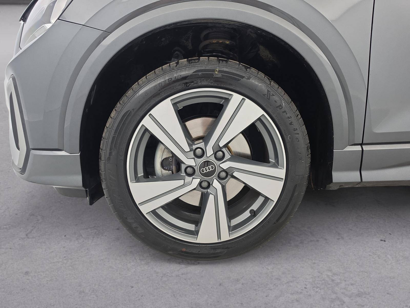 Vente en ligne Audi Q2  35 TDI 150 S tronic 7 au prix de 32 990 €
