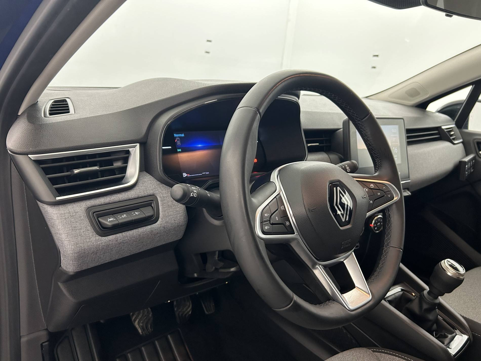 Vente en ligne Renault Clio 5 Clio Blue dCi 100 ch GSR2 au prix de 16 590 €
