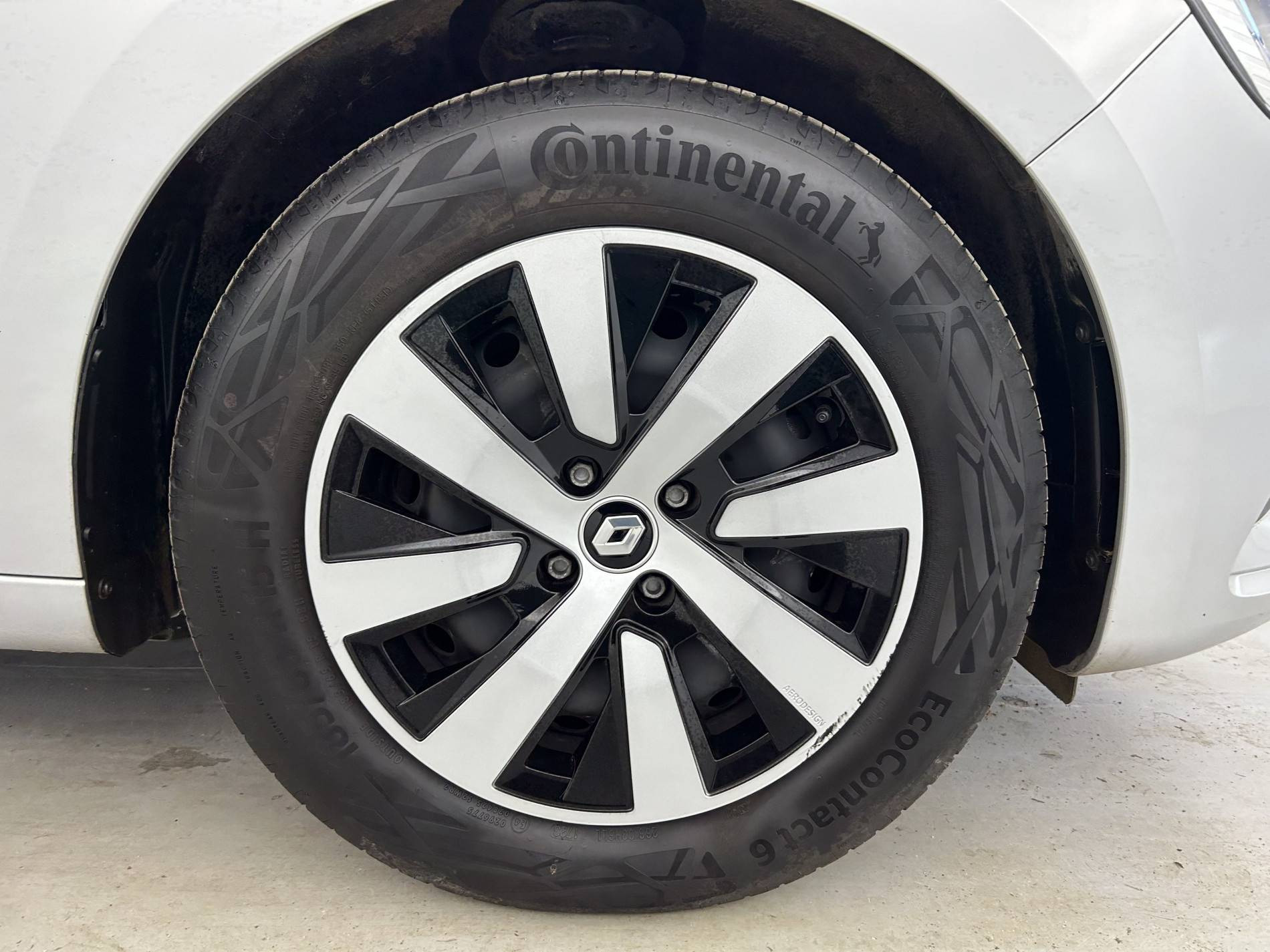 Vente en ligne Renault Clio 5 Clio TCe 90 au prix de 14 990 €