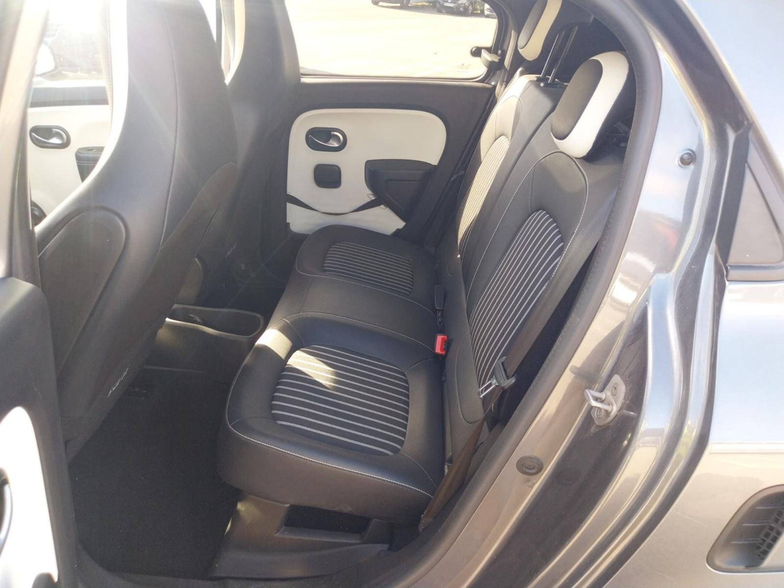 Vente en ligne Renault Twingo 3  TCe 95 au prix de 11 990 €