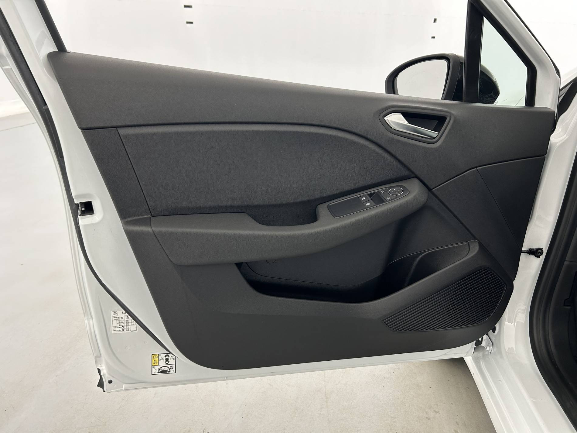 Vente en ligne Renault Clio 5 Clio TCe 90 au prix de 13 790 €
