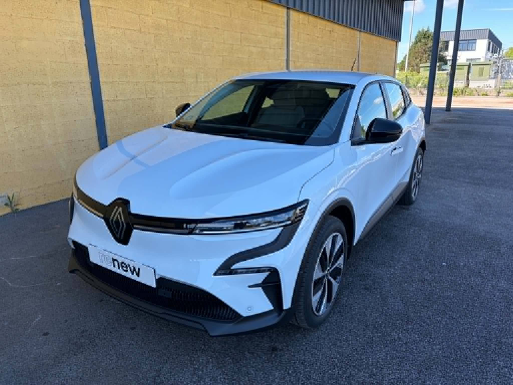 Vente en ligne Renault Megane E-Tech  EV60 130ch super charge au prix de 23 990 €