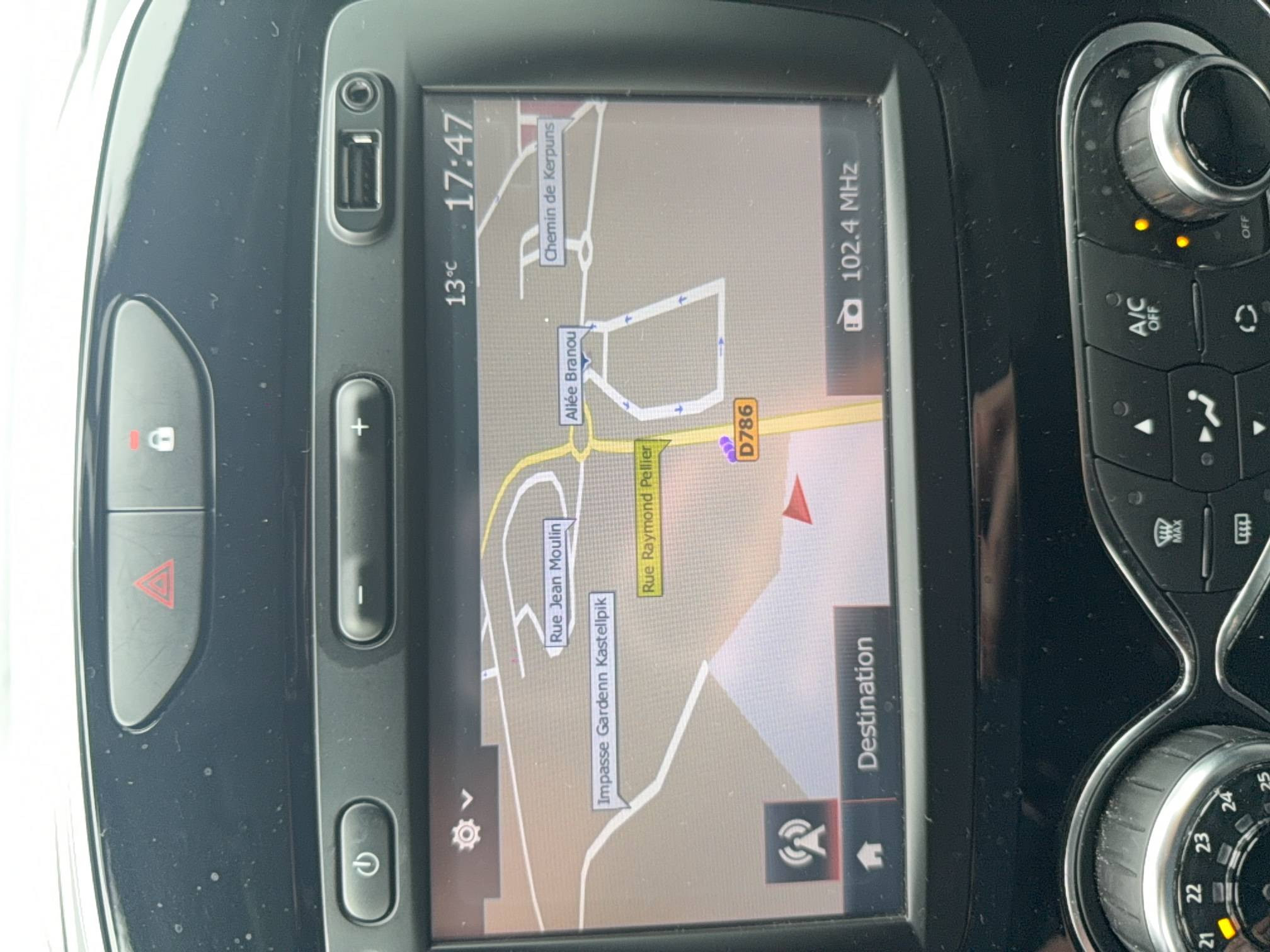 Vente en ligne Renault Captur Captur TCe 120 Energy EDC Intens au prix de 12 990 €