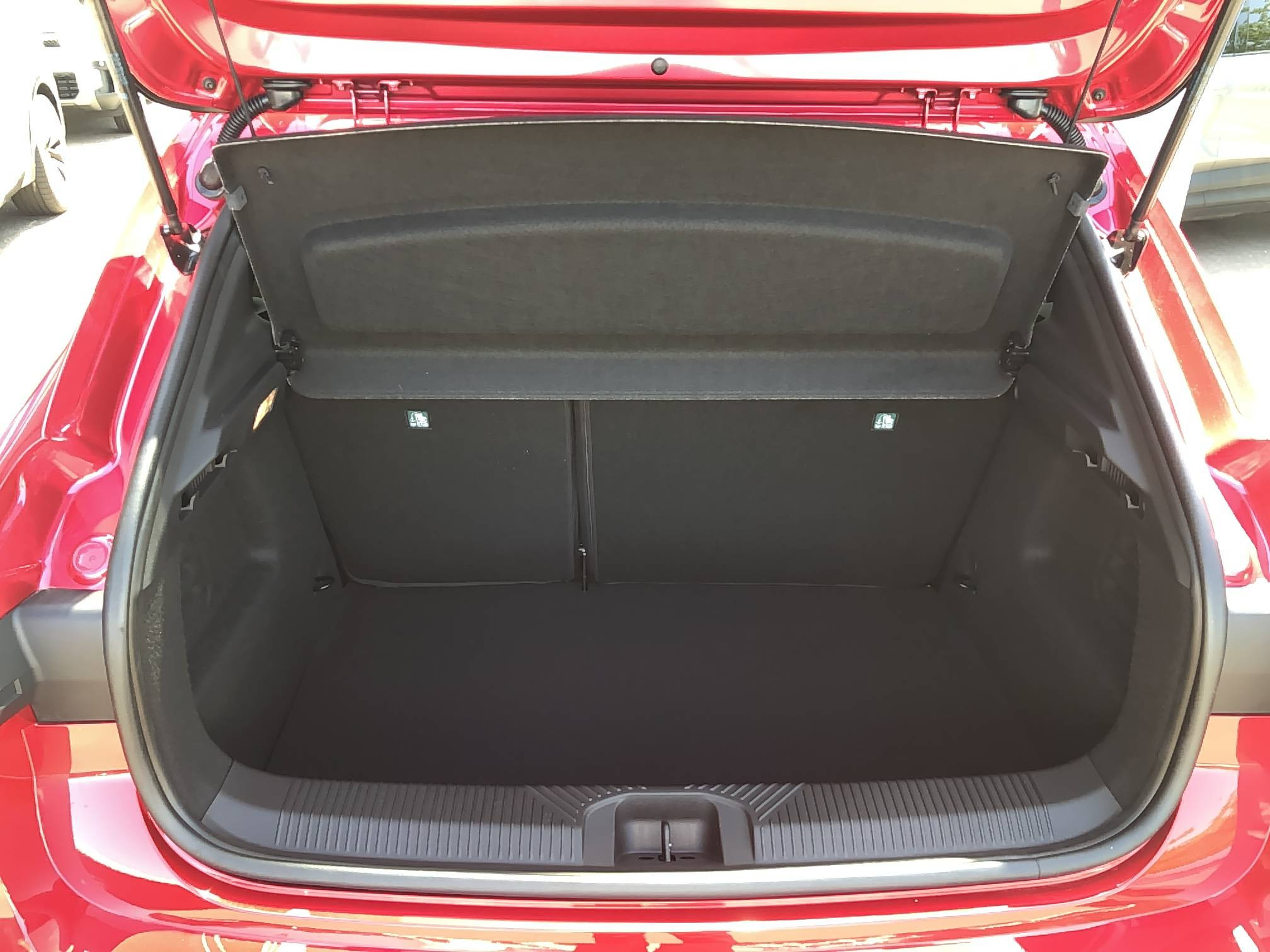 Vente en ligne Renault Clio 6 Clio E-Tech full hybrid 160 ch au prix de 26 990 €