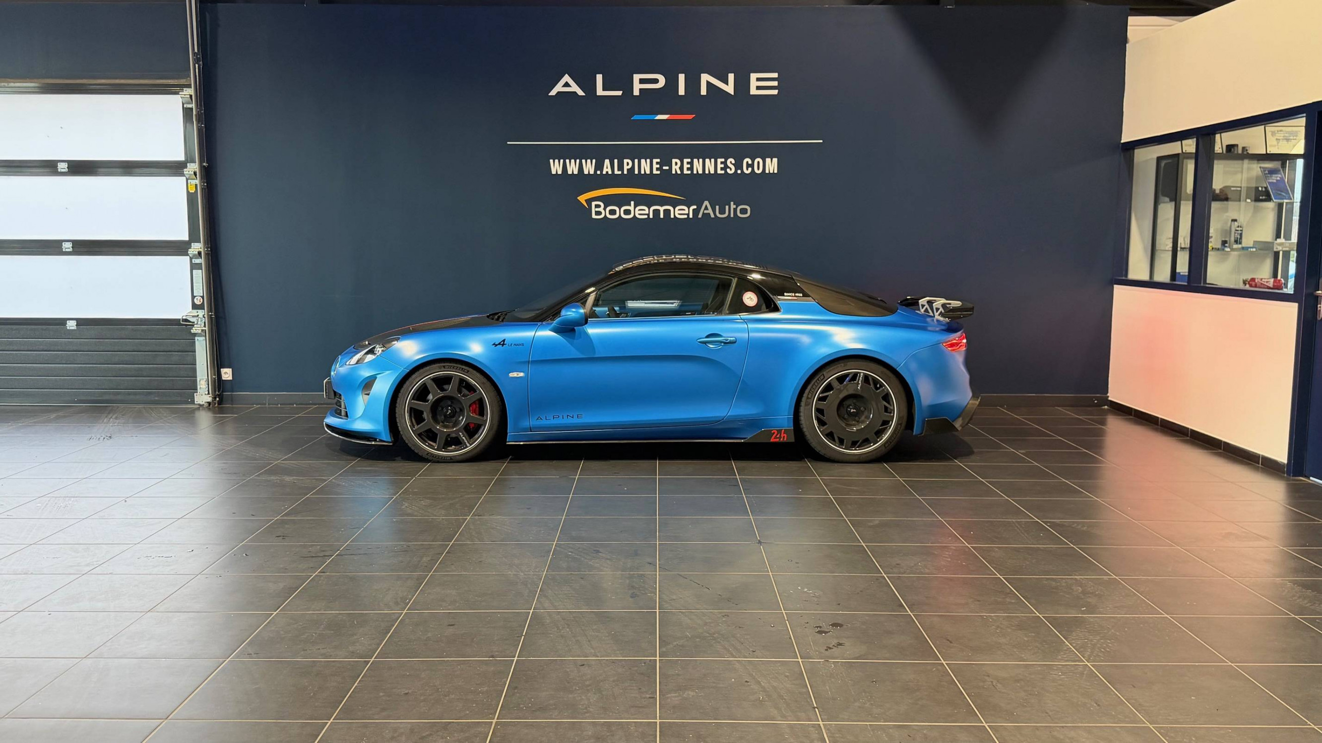Vente en ligne Alpine A110  1.8T 300 ch au prix de 98 990 €