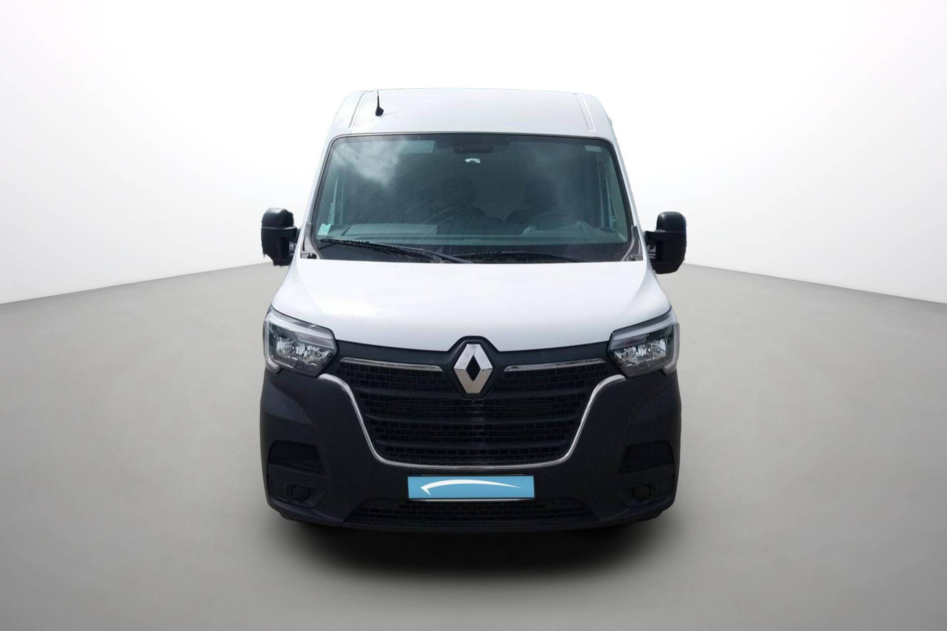 Vente en ligne Renault Master Fourgon MASTER FGN TRAC F3500 L2H2 BLUE DCI 135 au prix de 23 490 €