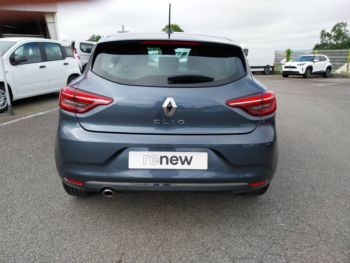 Vente en ligne Renault Clio 5 Clio TCe 100 GPL - 21N au prix de 14 490 €